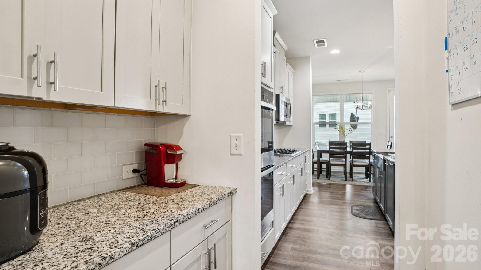 483 Hunton Forest Drive Property Photo 13