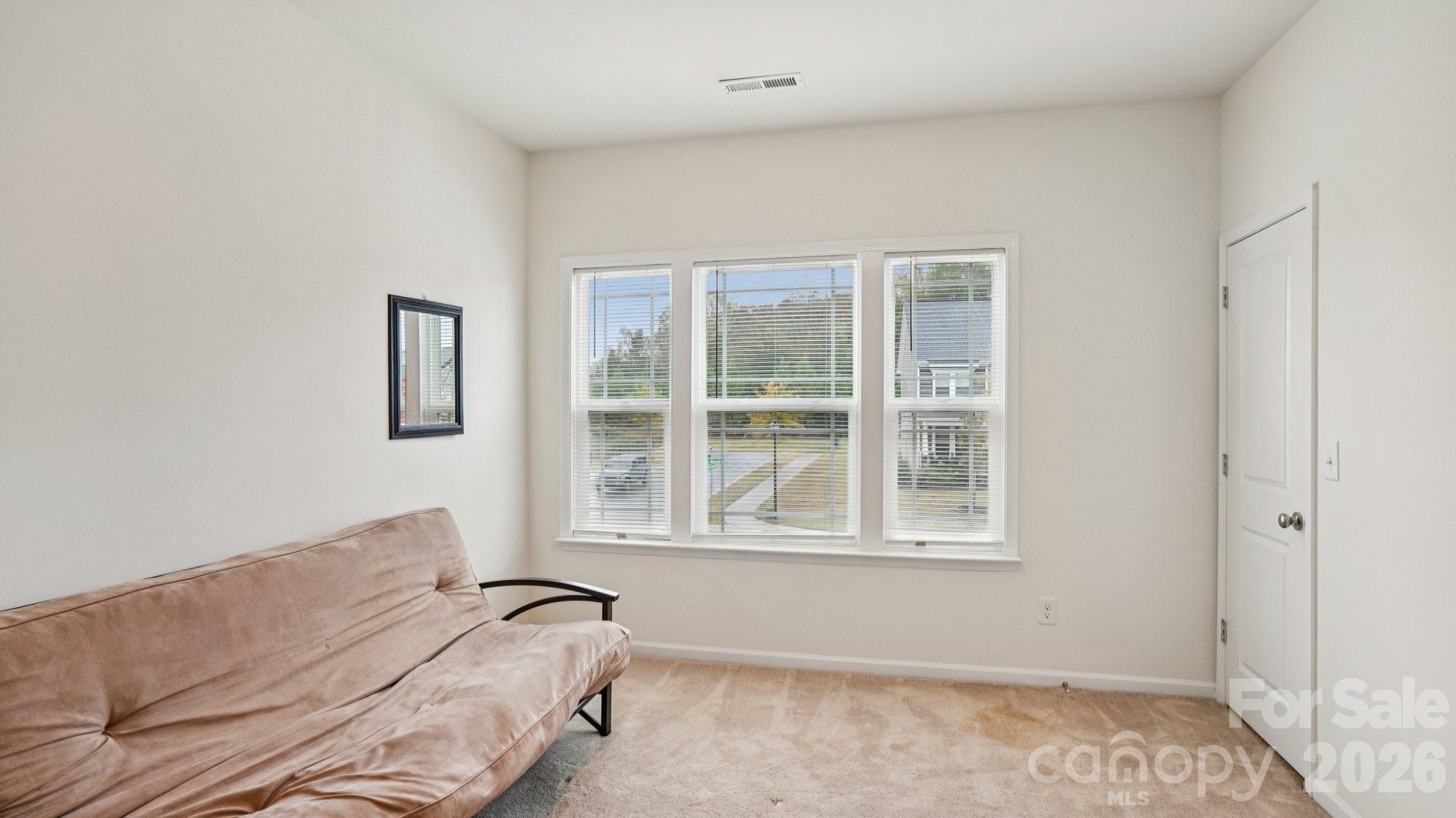 483 Hunton Forest Drive Property Photo 16