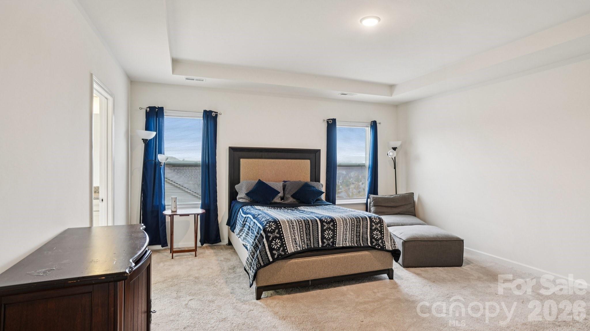 483 Hunton Forest Drive Property Photo 18