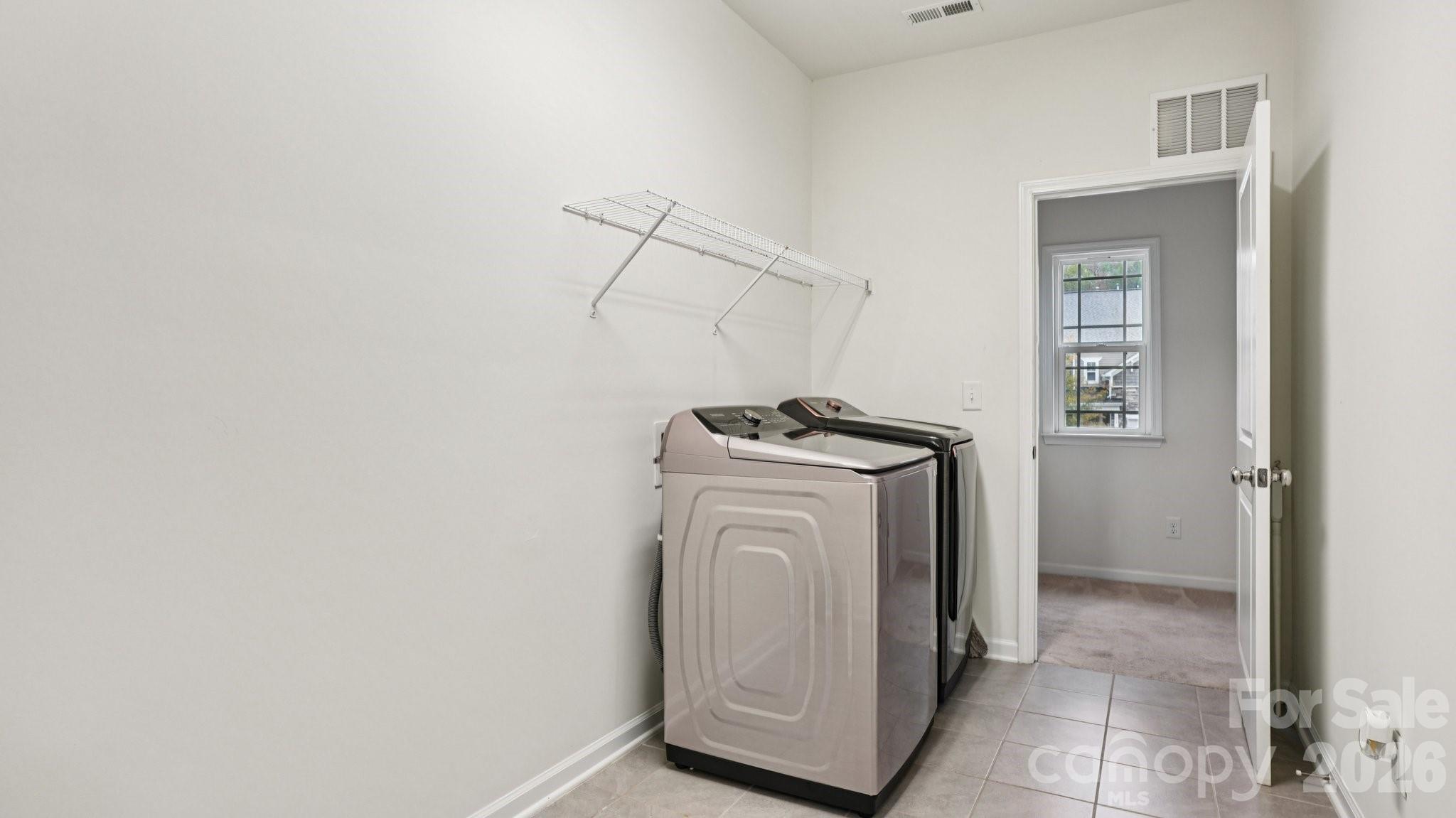 483 Hunton Forest Drive Property Photo 23