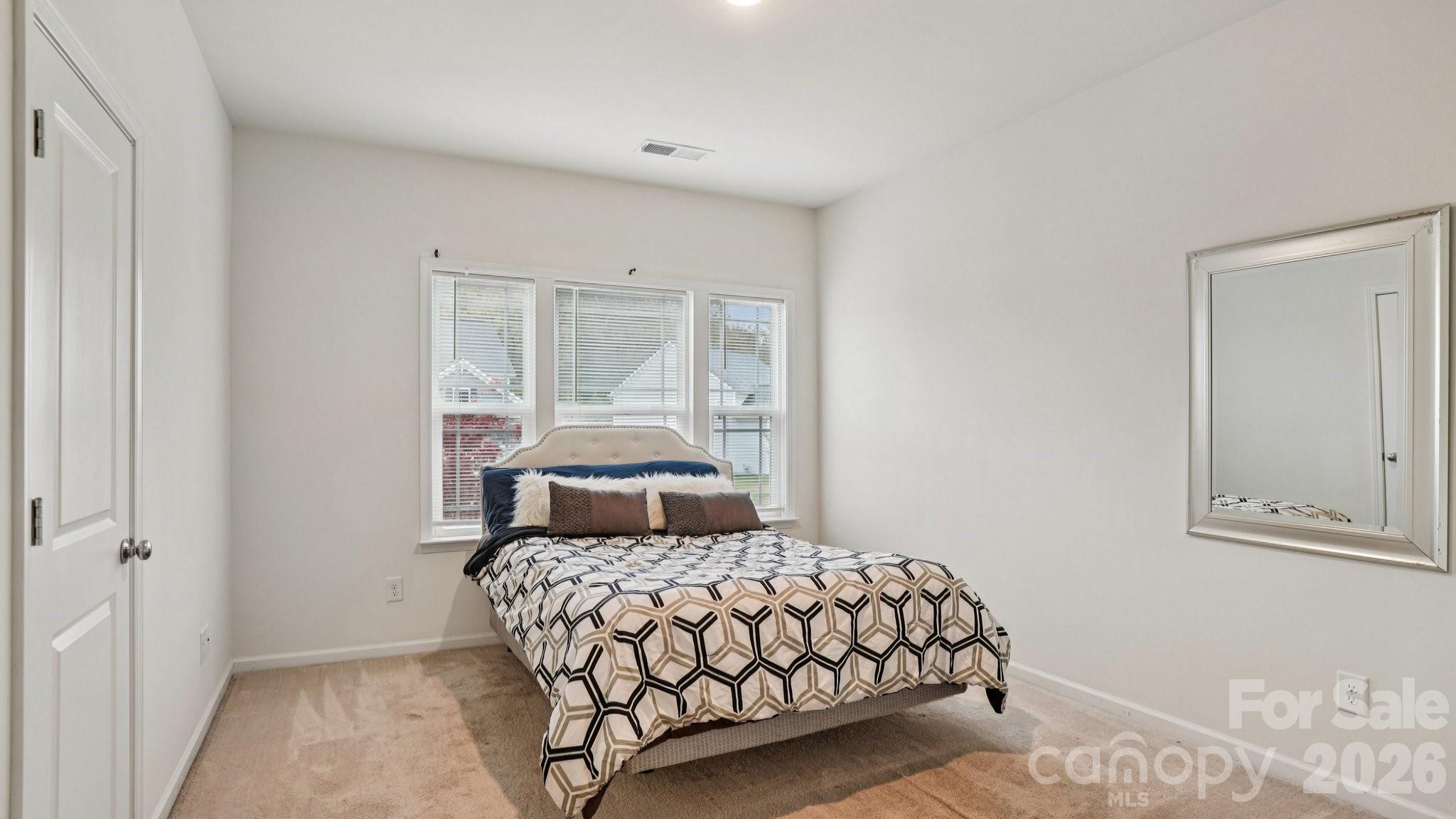 483 Hunton Forest Drive Property Photo 27