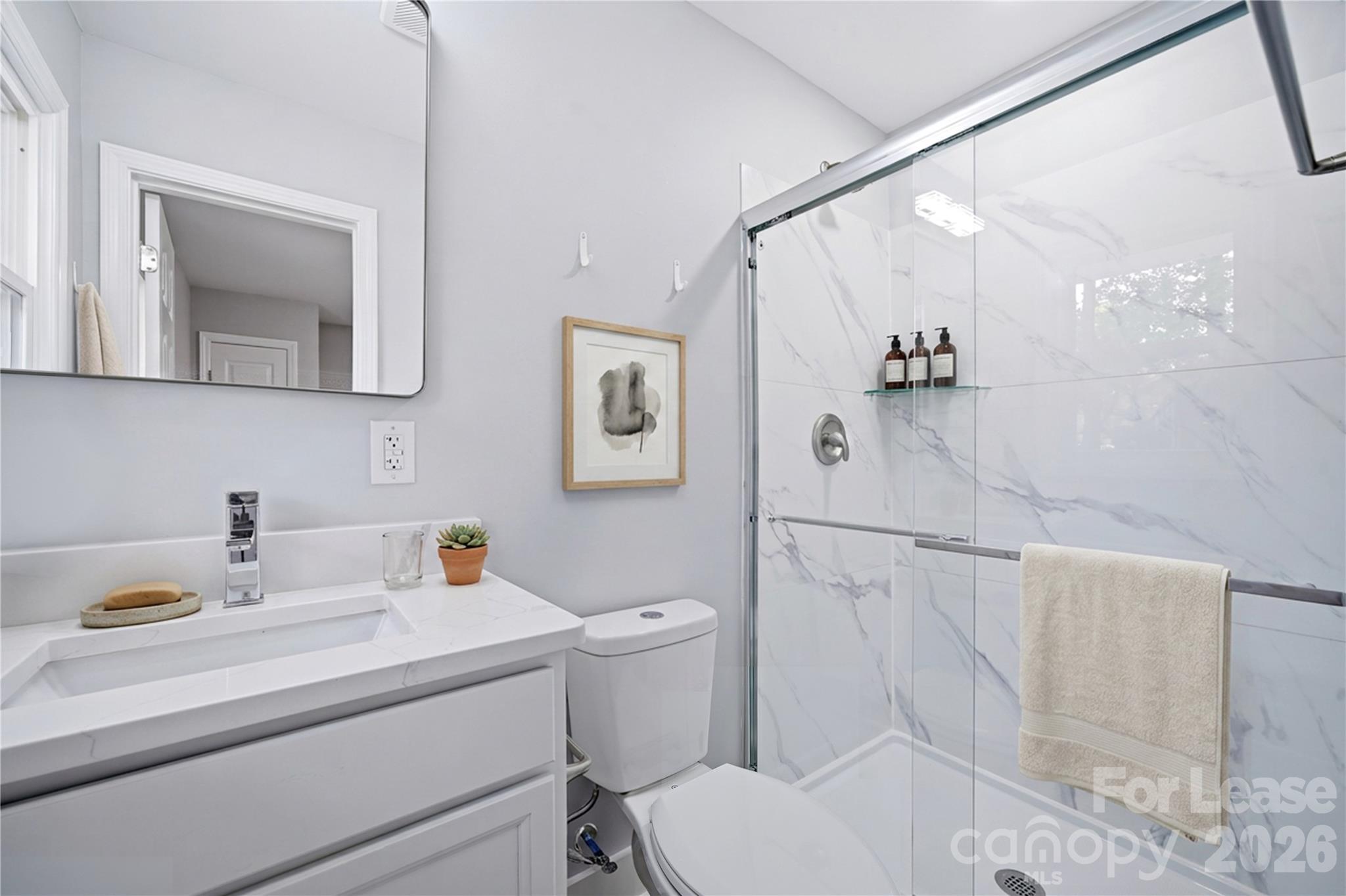 553 Derrydowne Drive Property Photo 10