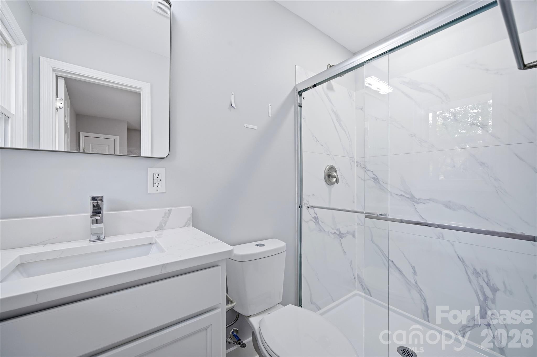 553 Derrydowne Drive Property Photo 36