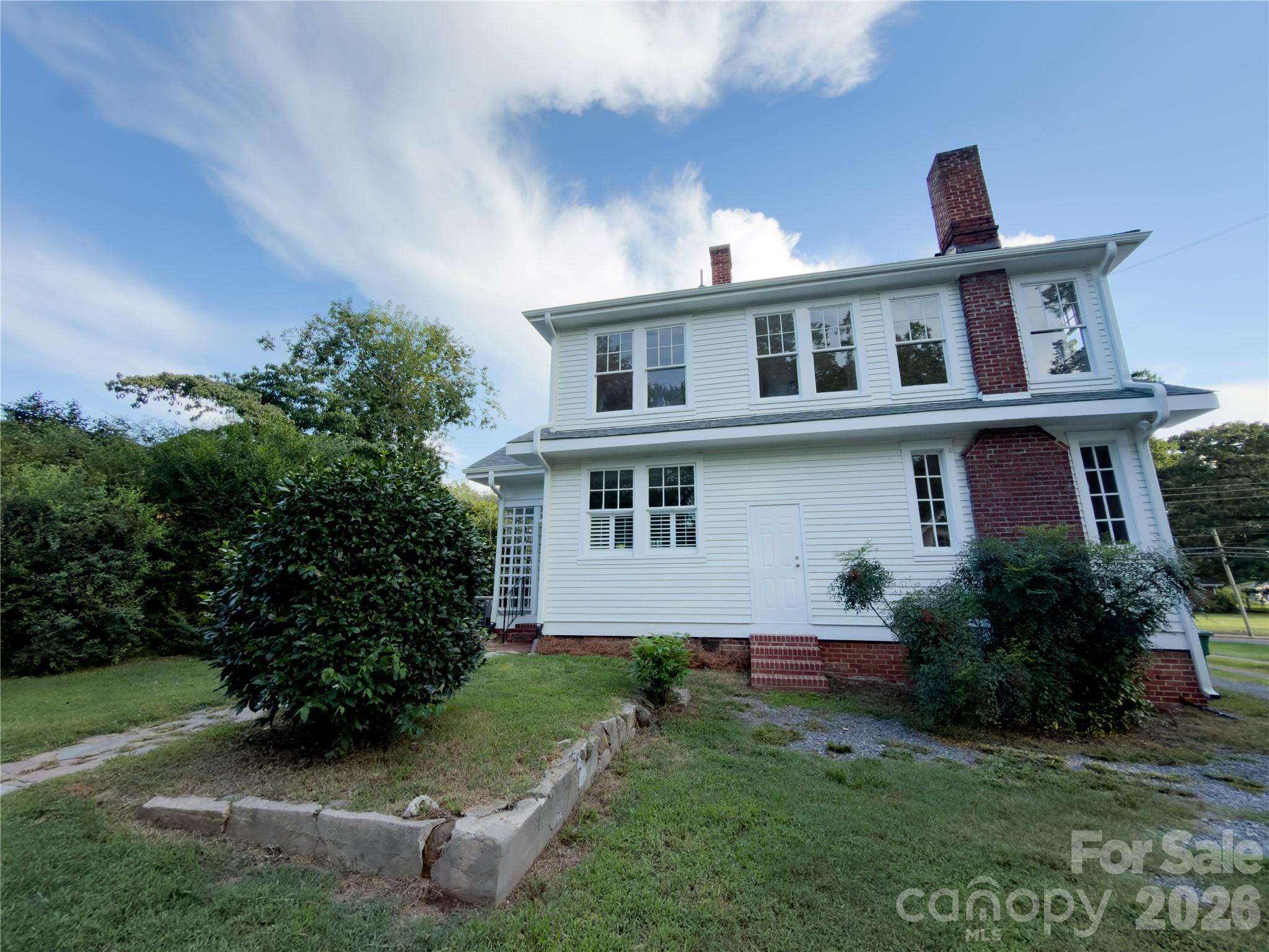 925 E Main Street Property Photo 25