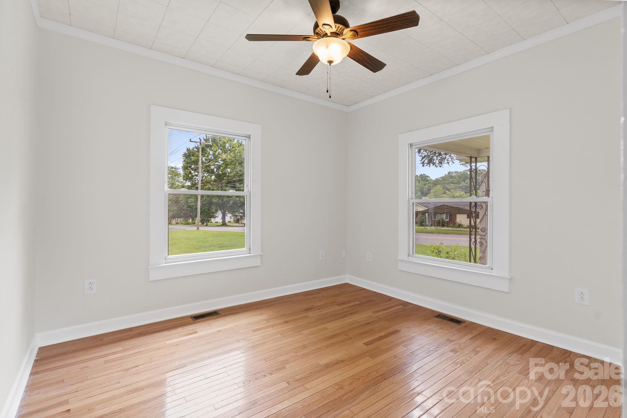 403 Faulkner Street Property Photo 8