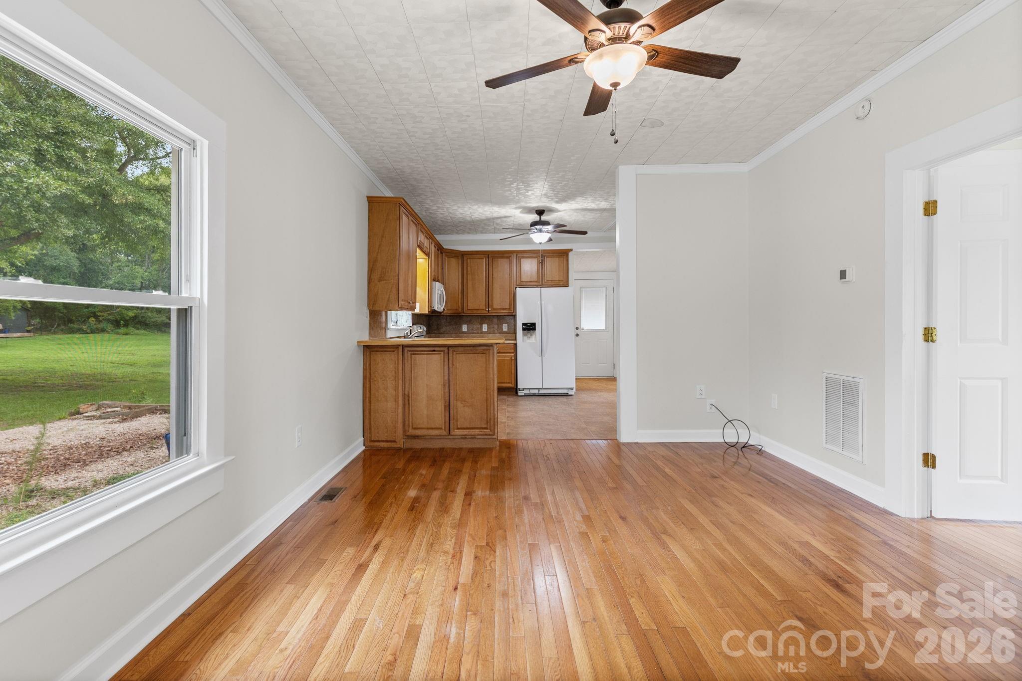 403 Faulkner Street Property Photo 11