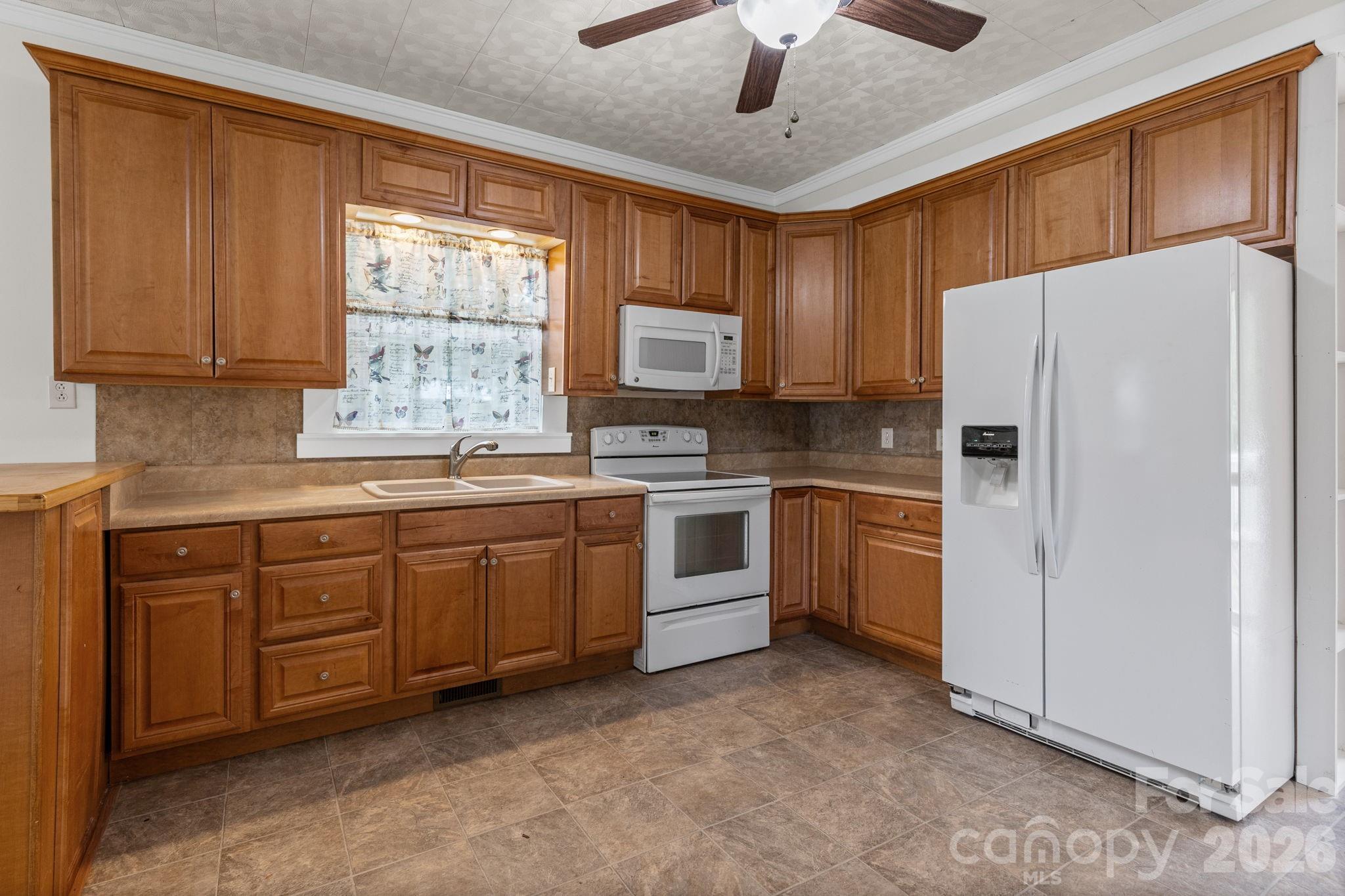 403 Faulkner Street Property Photo 12