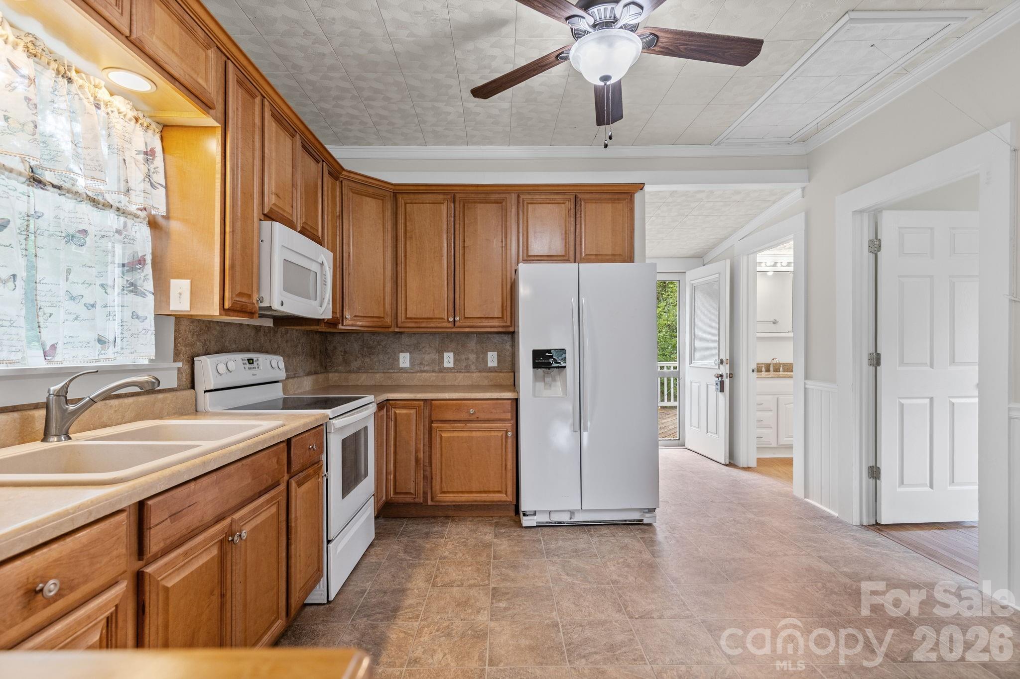 403 Faulkner Street Property Photo 14