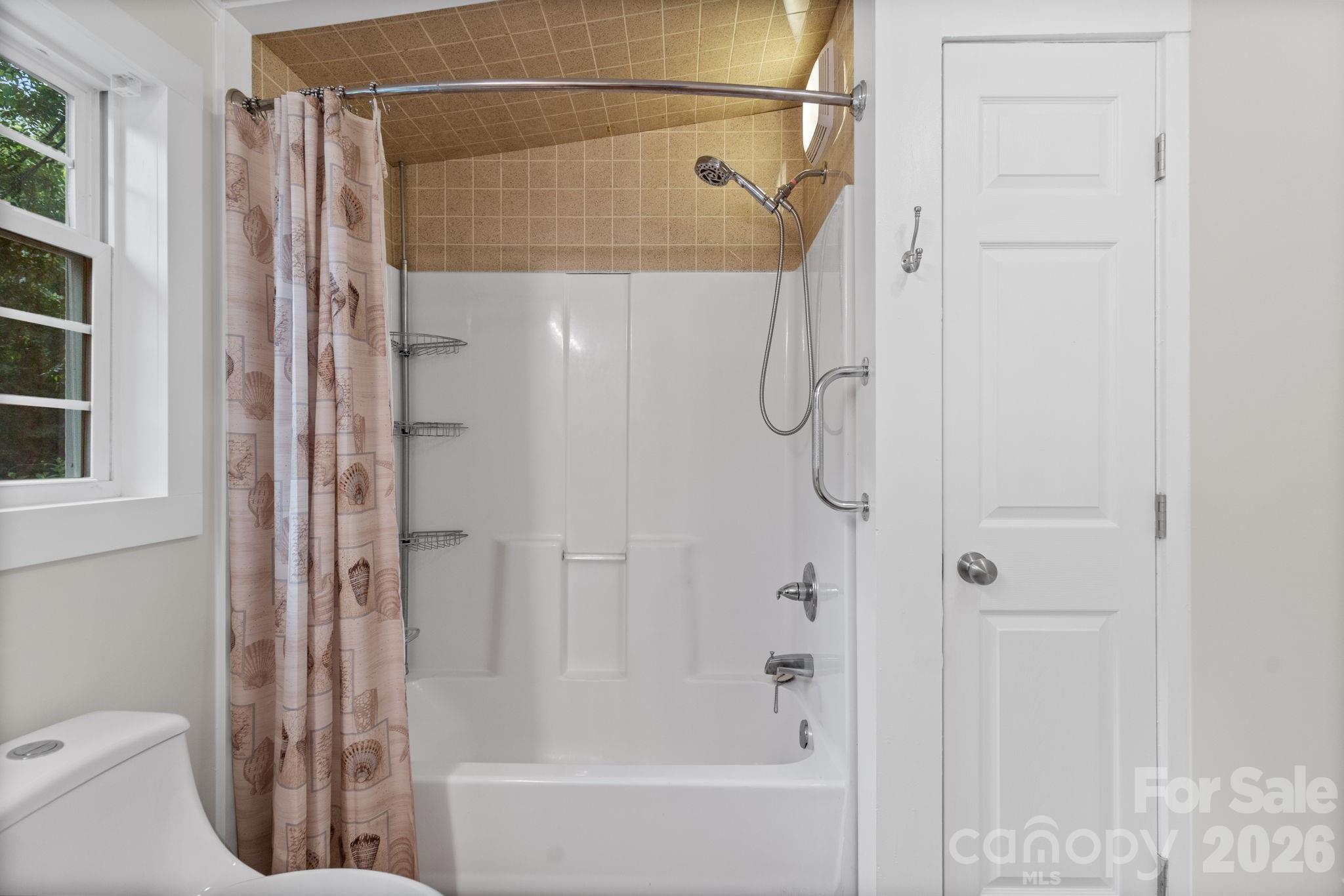 403 Faulkner Street Property Photo 24