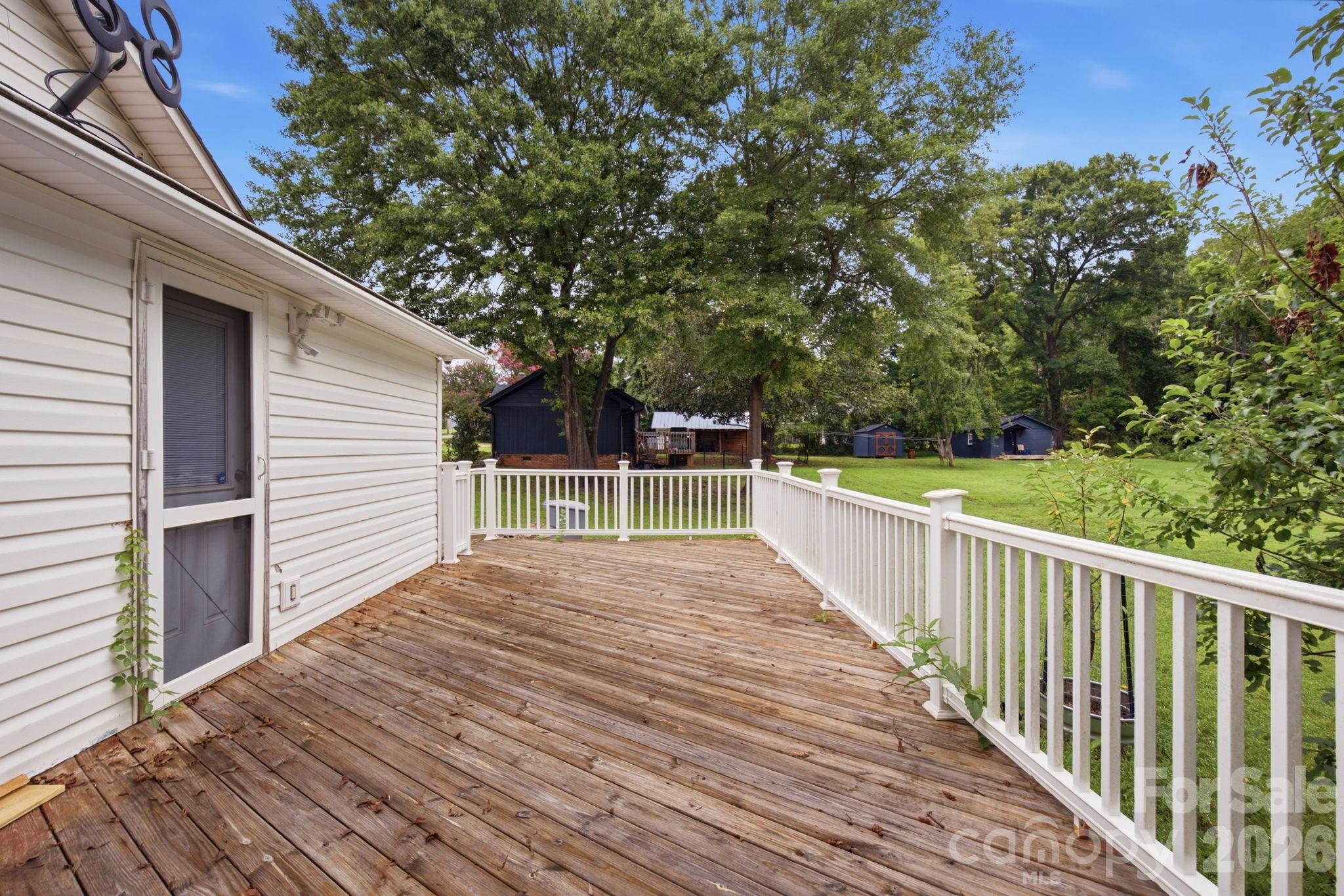 403 Faulkner Street Property Photo 29