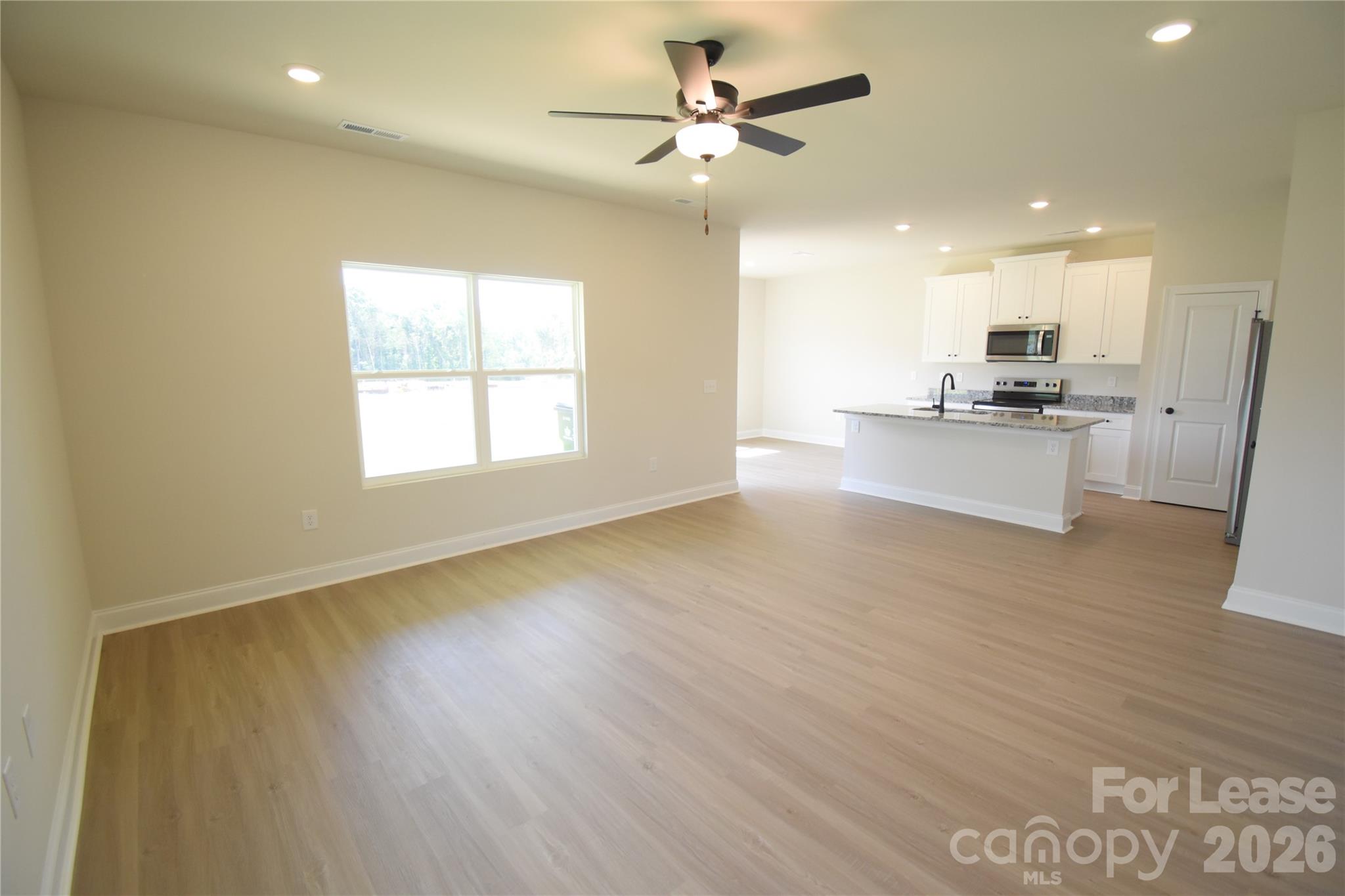 3519 Narrow Lane Property Photo 6