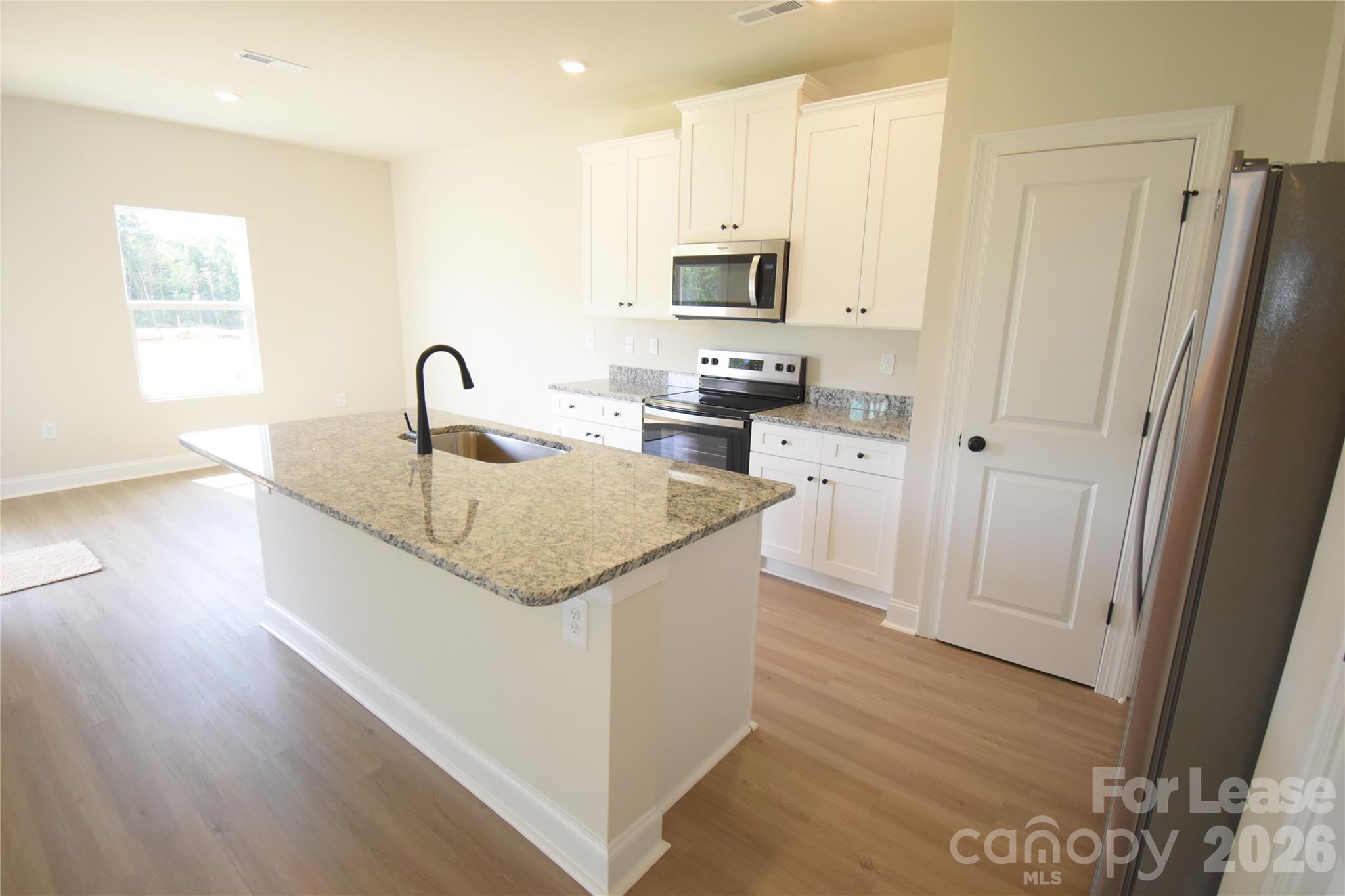 3519 Narrow Lane Property Photo 7