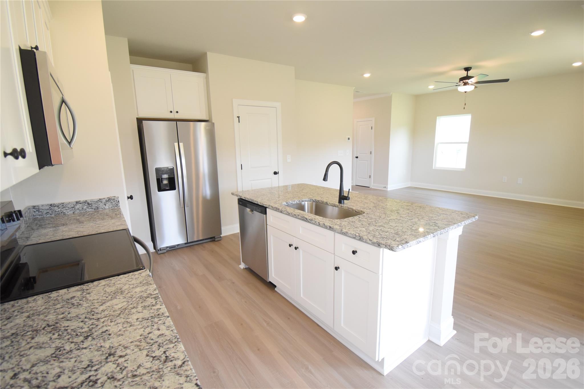 3519 Narrow Lane Property Photo 8