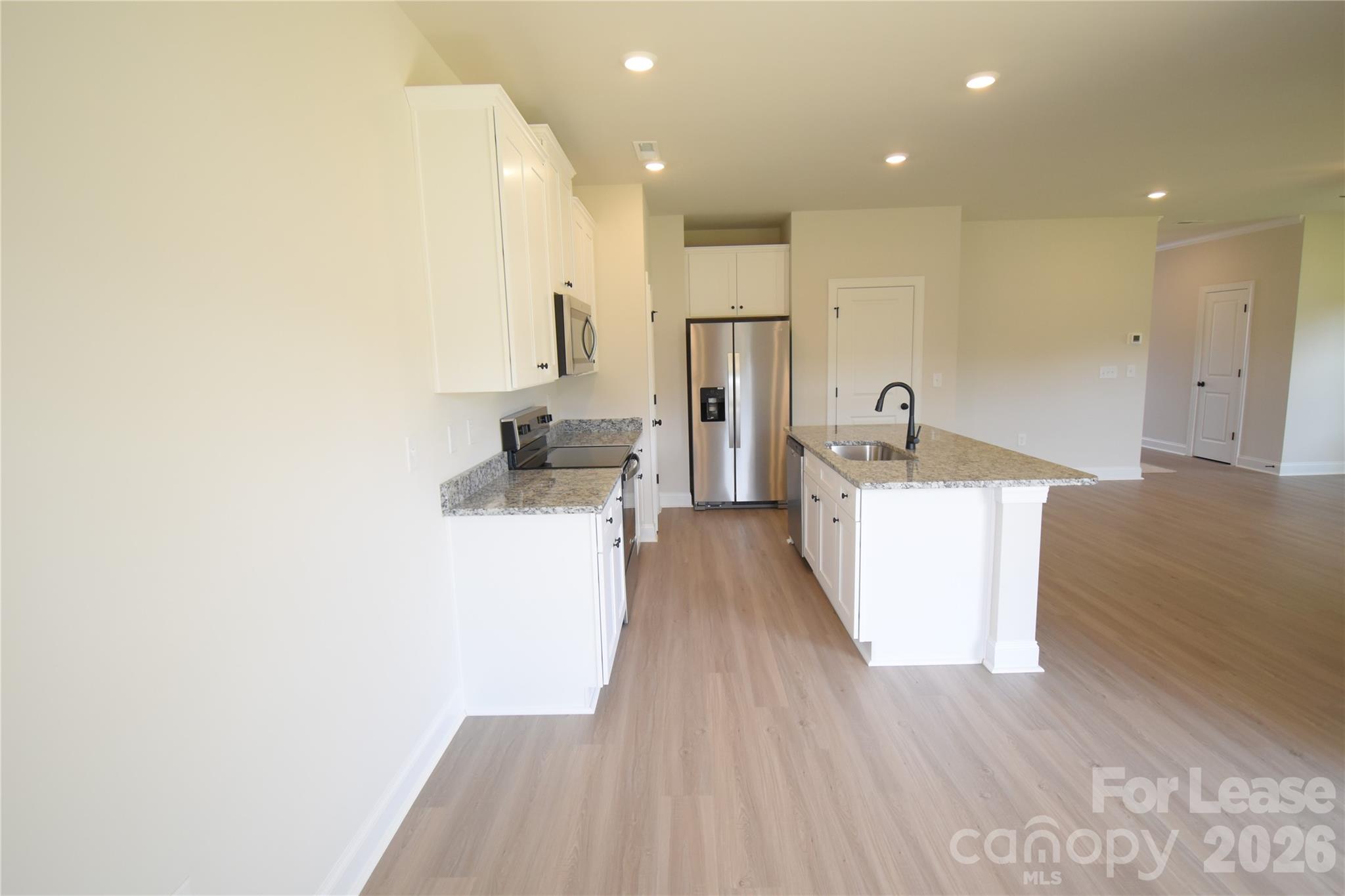 3519 Narrow Lane Property Photo 9