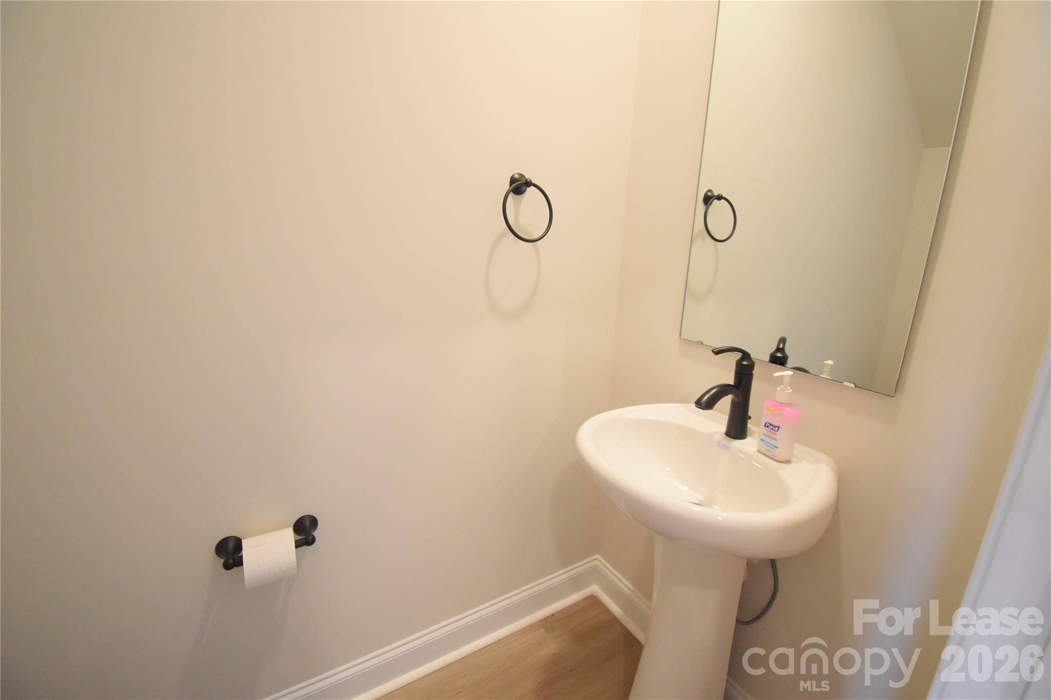 3519 Narrow Lane Property Photo 13