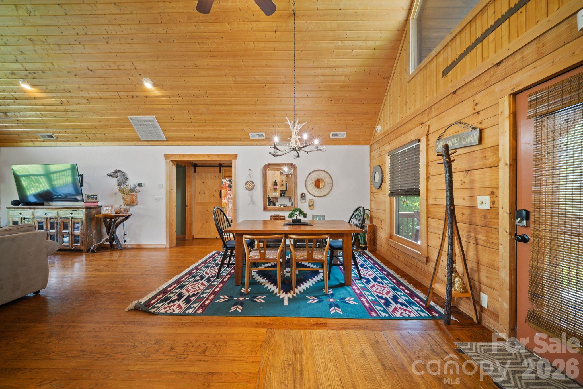 417 Garden Lane Property Photo 9