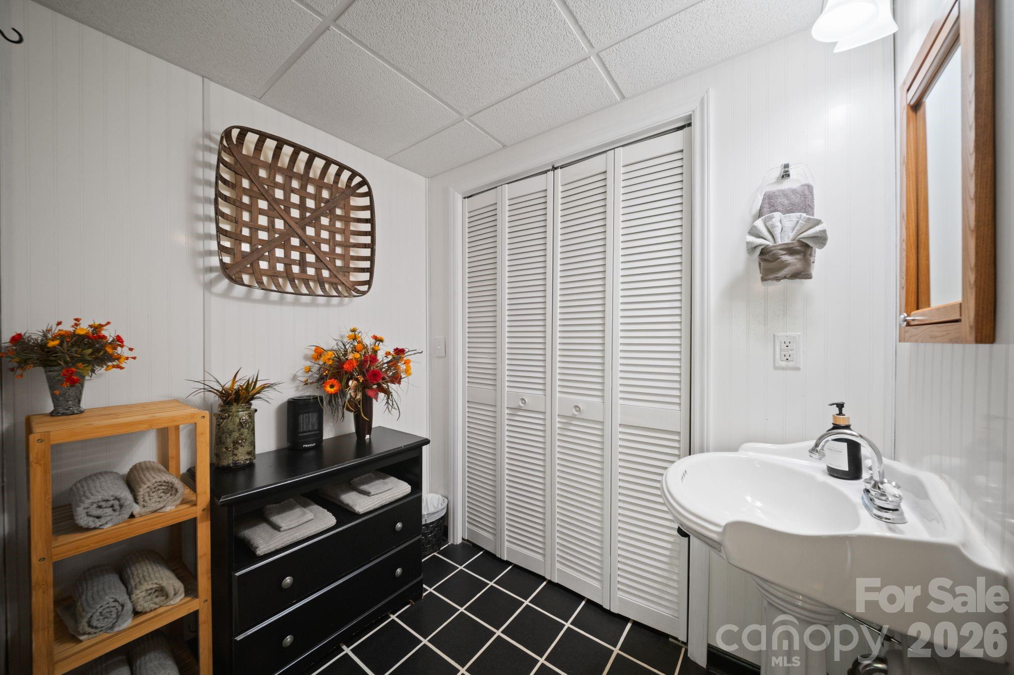 417 Garden Lane Property Photo 20