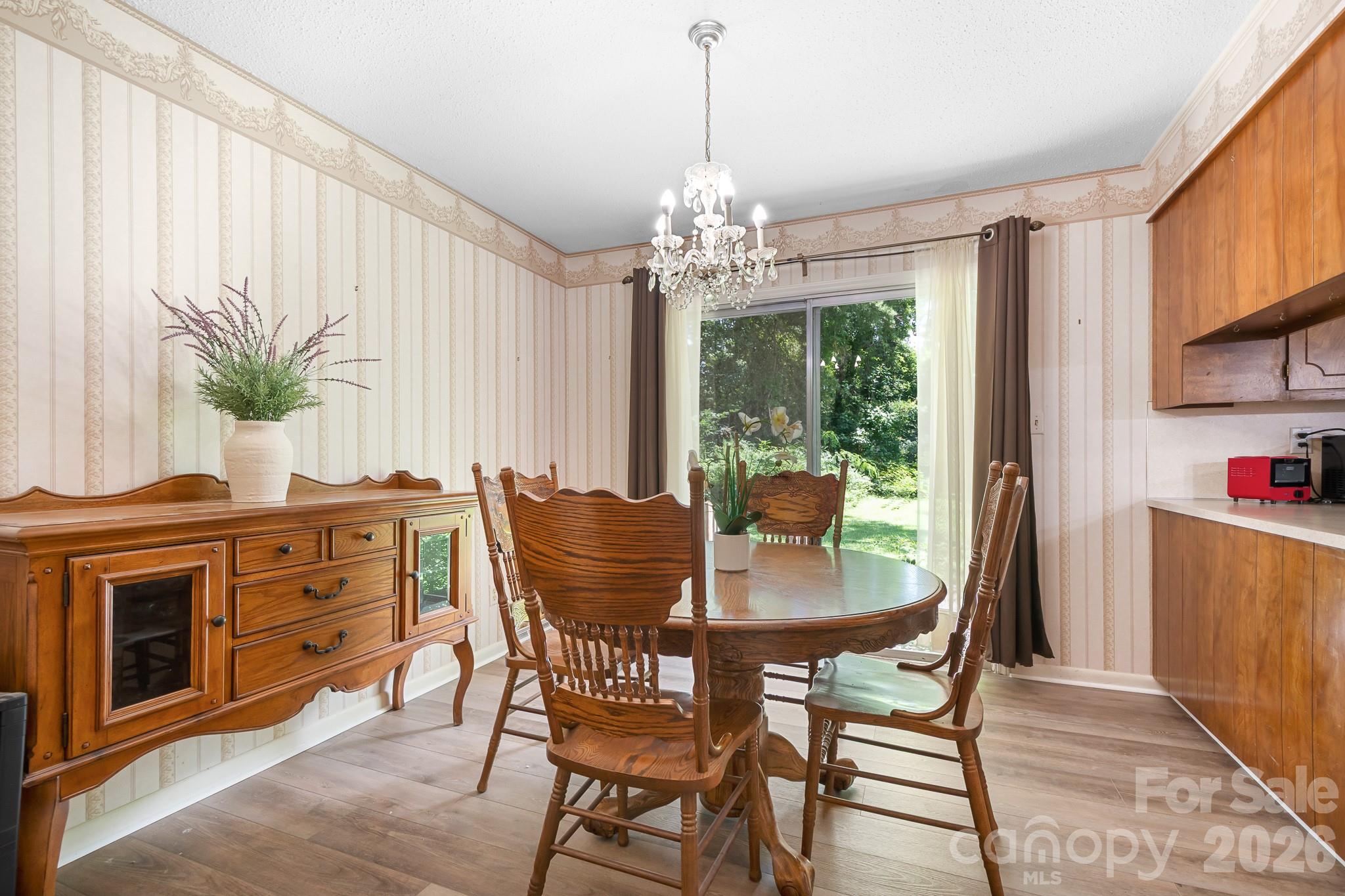 1009 Springs Road Property Photo 5