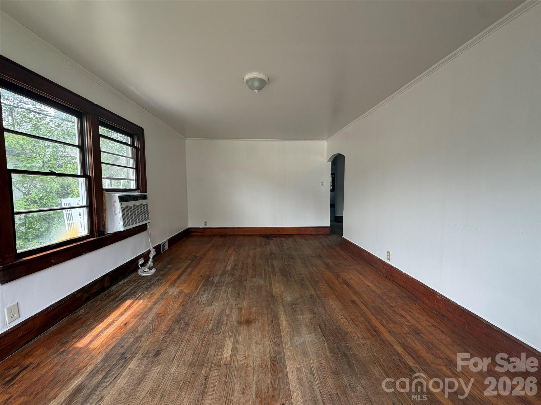 508 N Shaver Street Property Photo 8