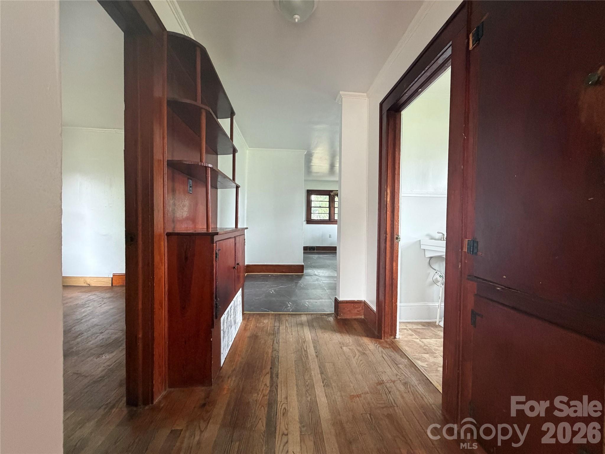 508 N Shaver Street Property Photo 13