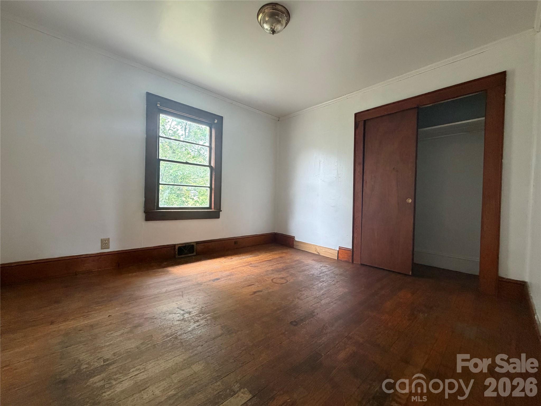 508 N Shaver Street Property Photo 14