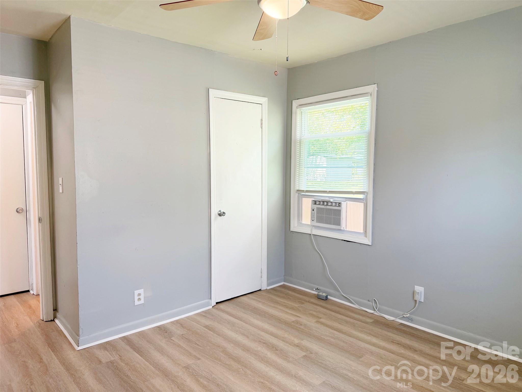 368 Baker Street Property Photo 11