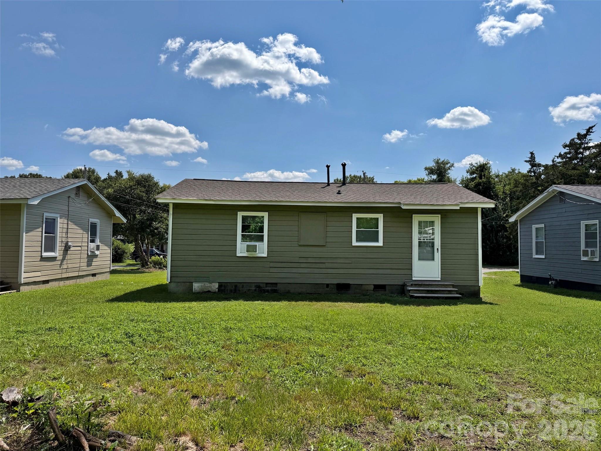 368 Baker Street Property Photo 14