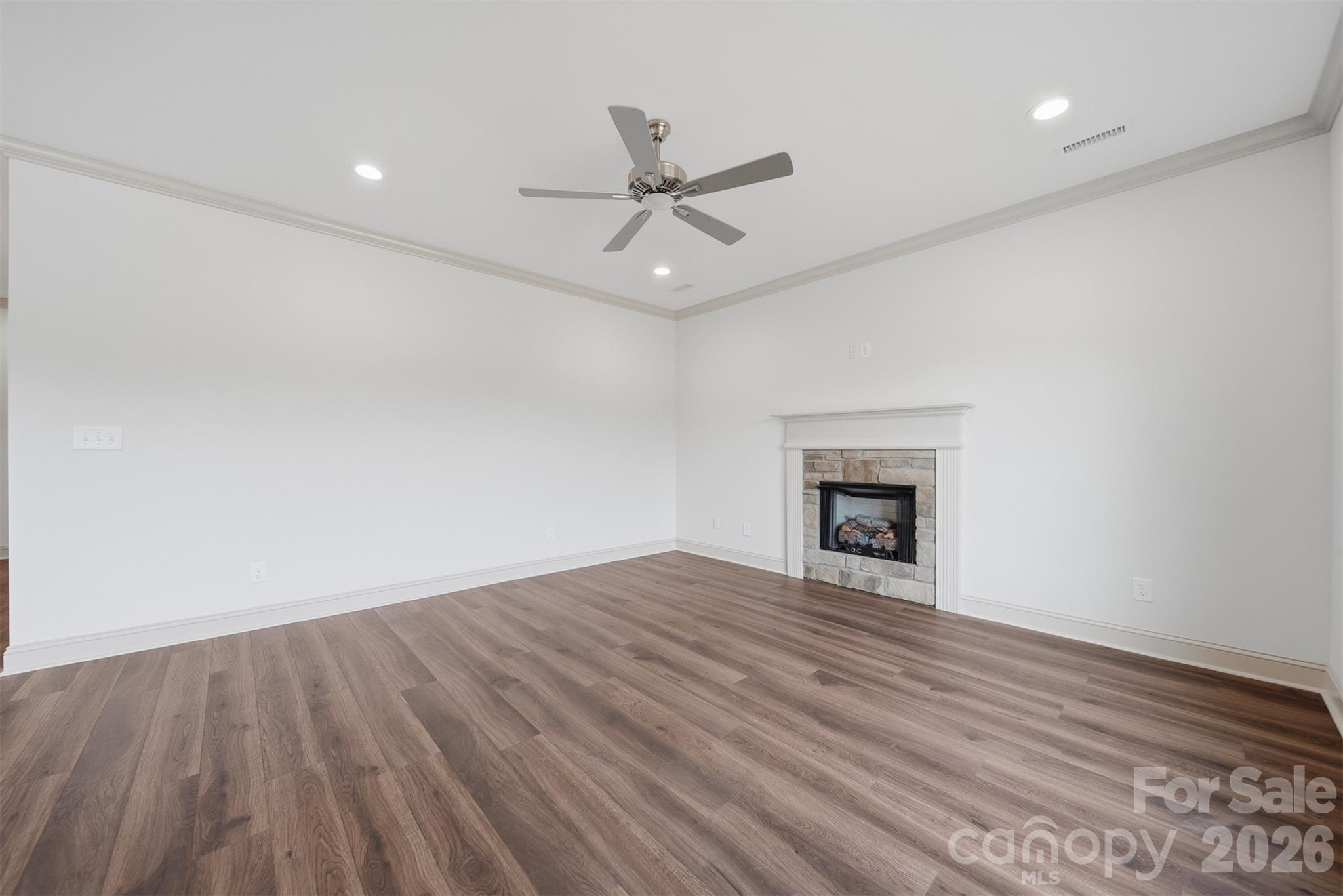 4957 Southview Drive Property Photo 9