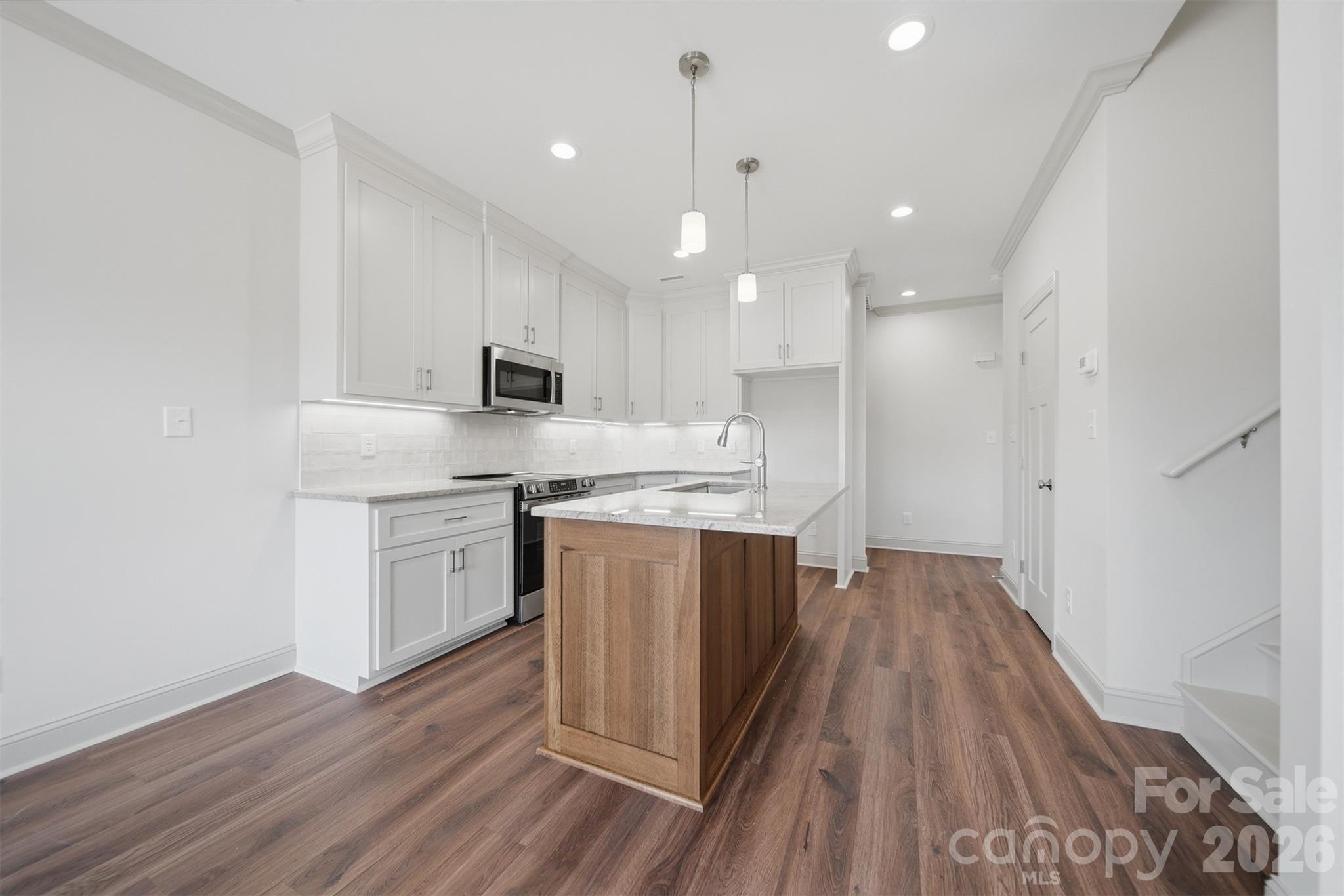 4957 Southview Drive Property Photo 18