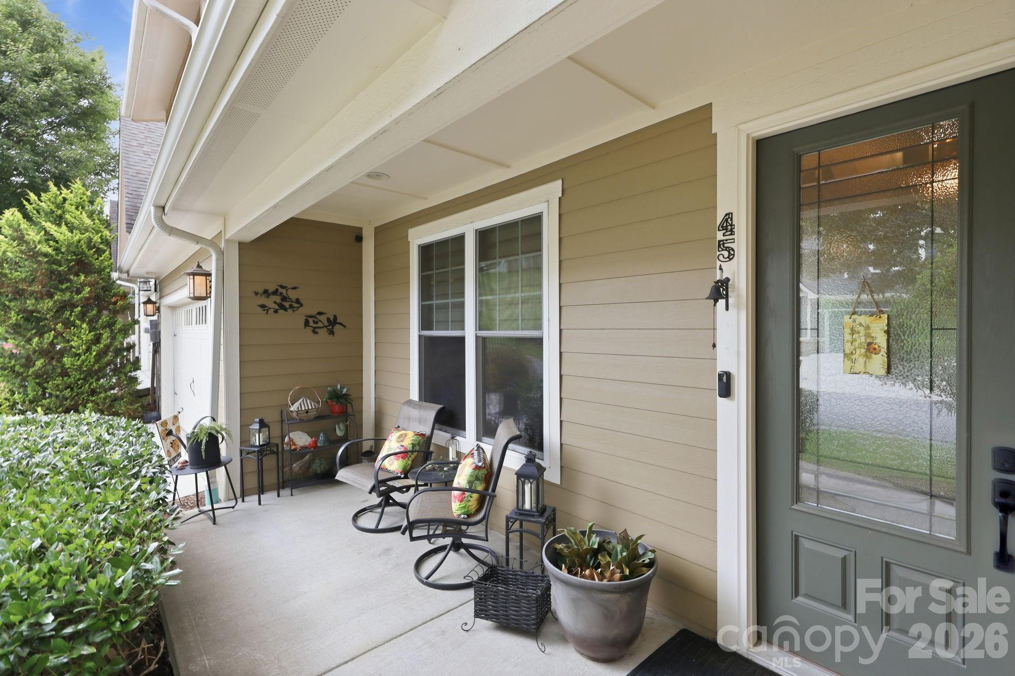 45 Creekside View Drive Property Photo 2