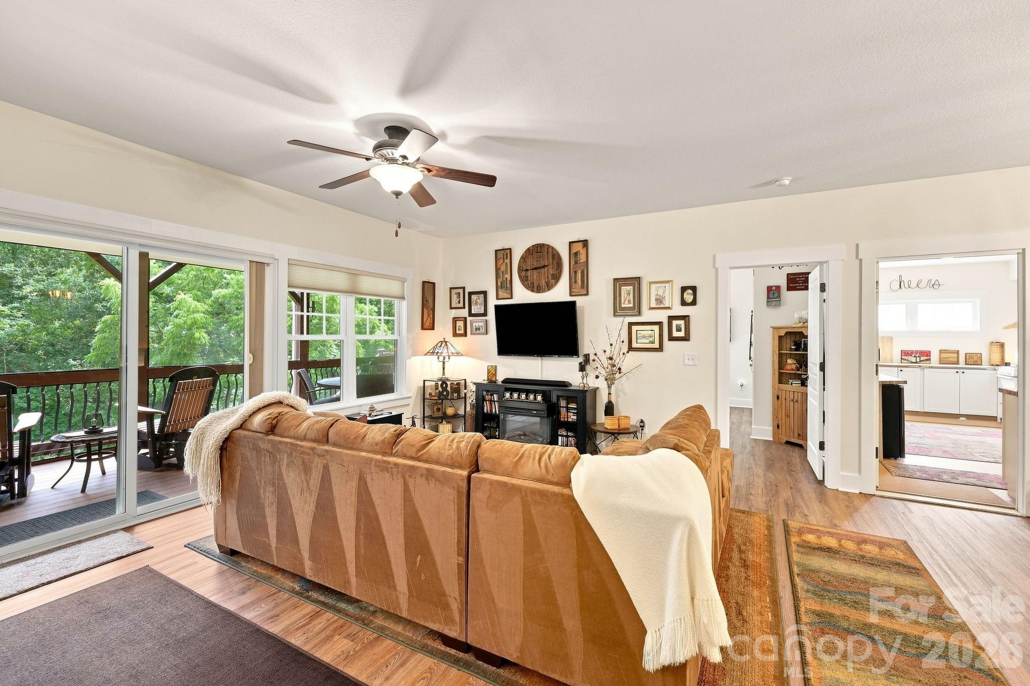 45 Creekside View Drive Property Photo 33