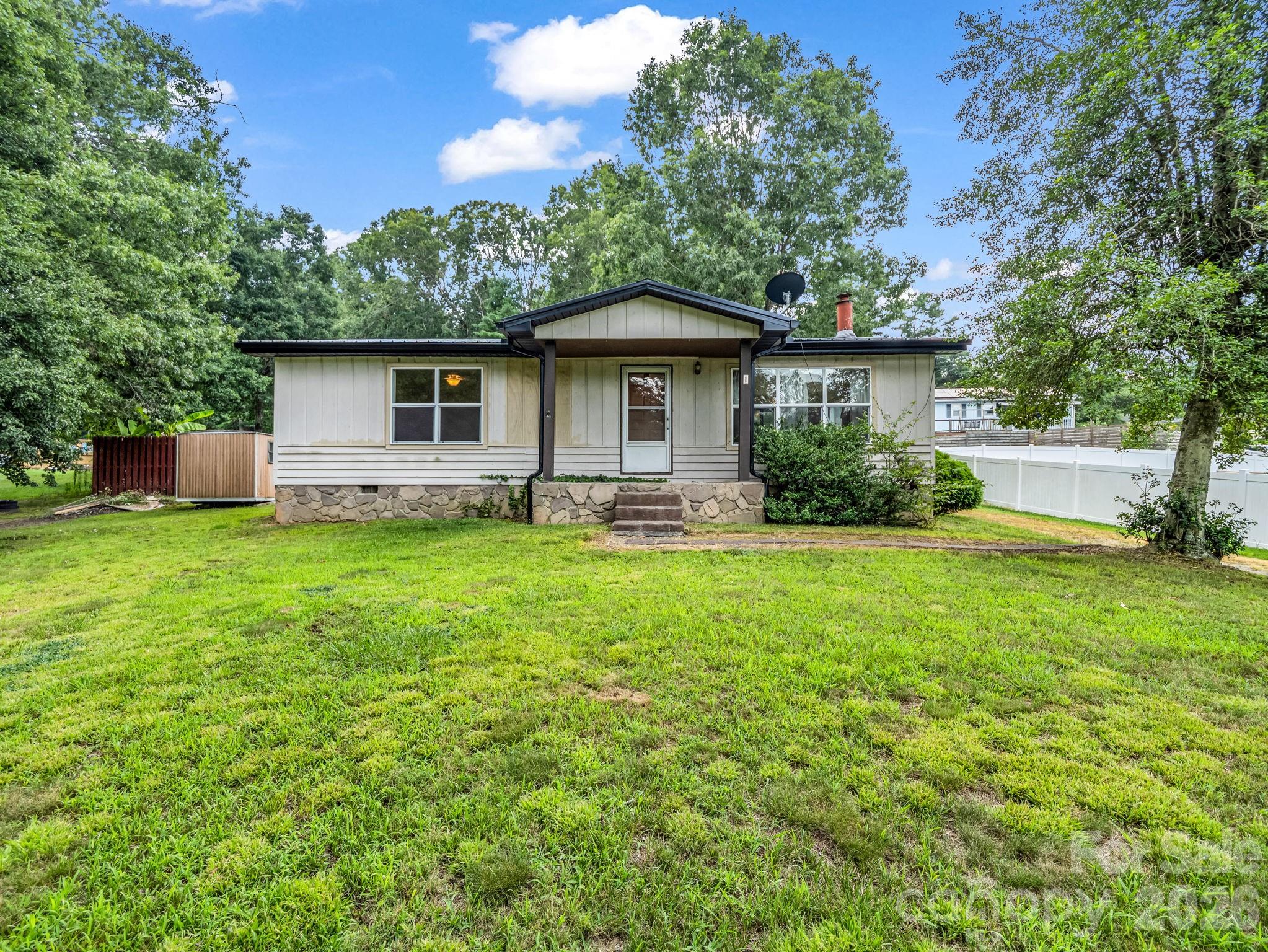 1 Lakewood Road Property Photo 1