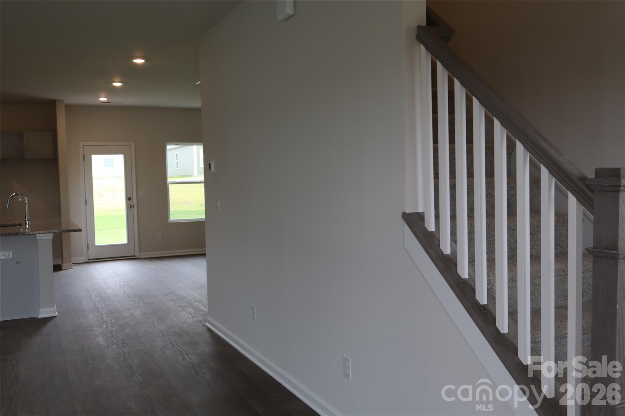 1312 Chiefs Lane Property Photo 4