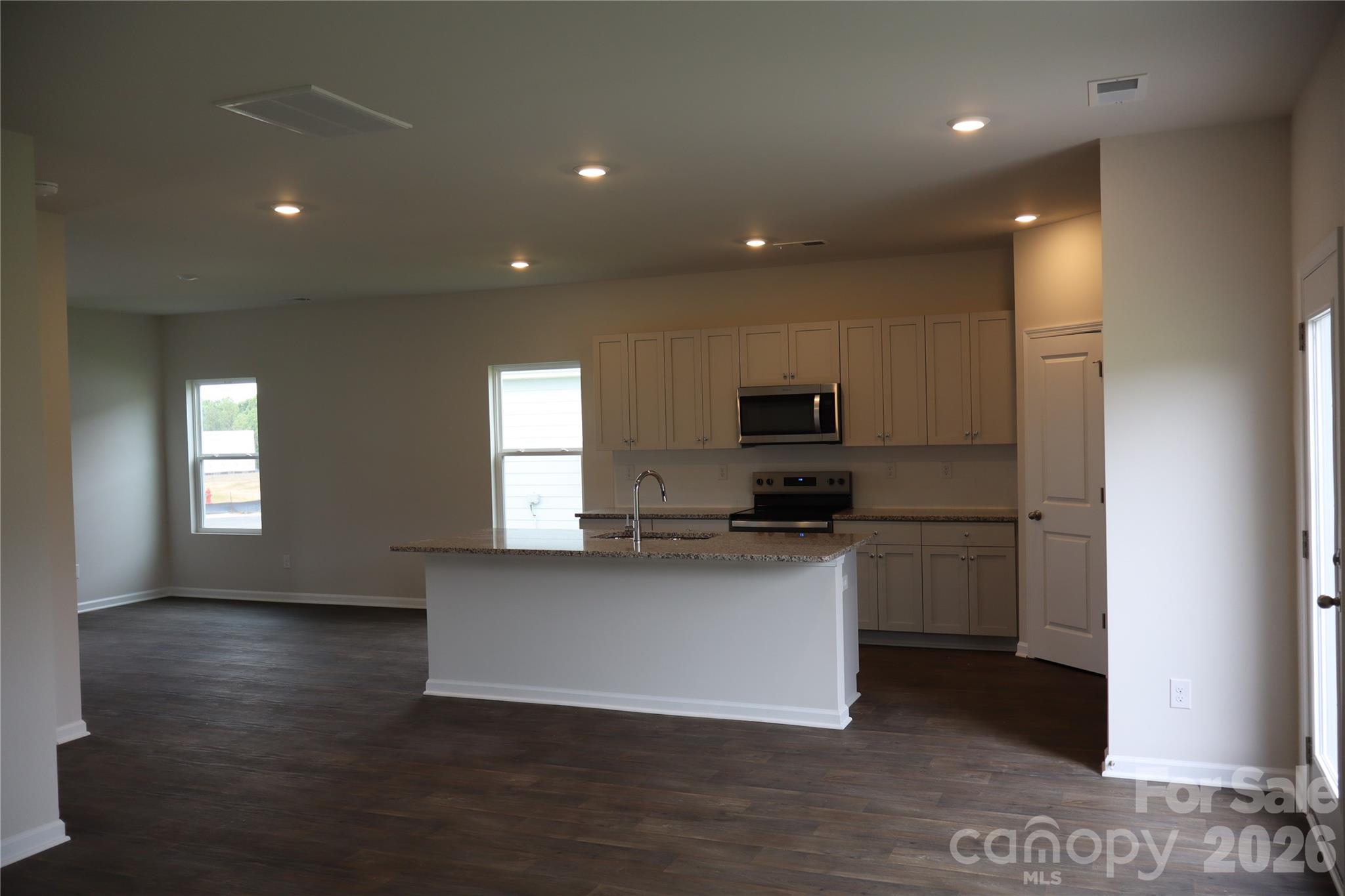 1312 Chiefs Lane Property Photo 8