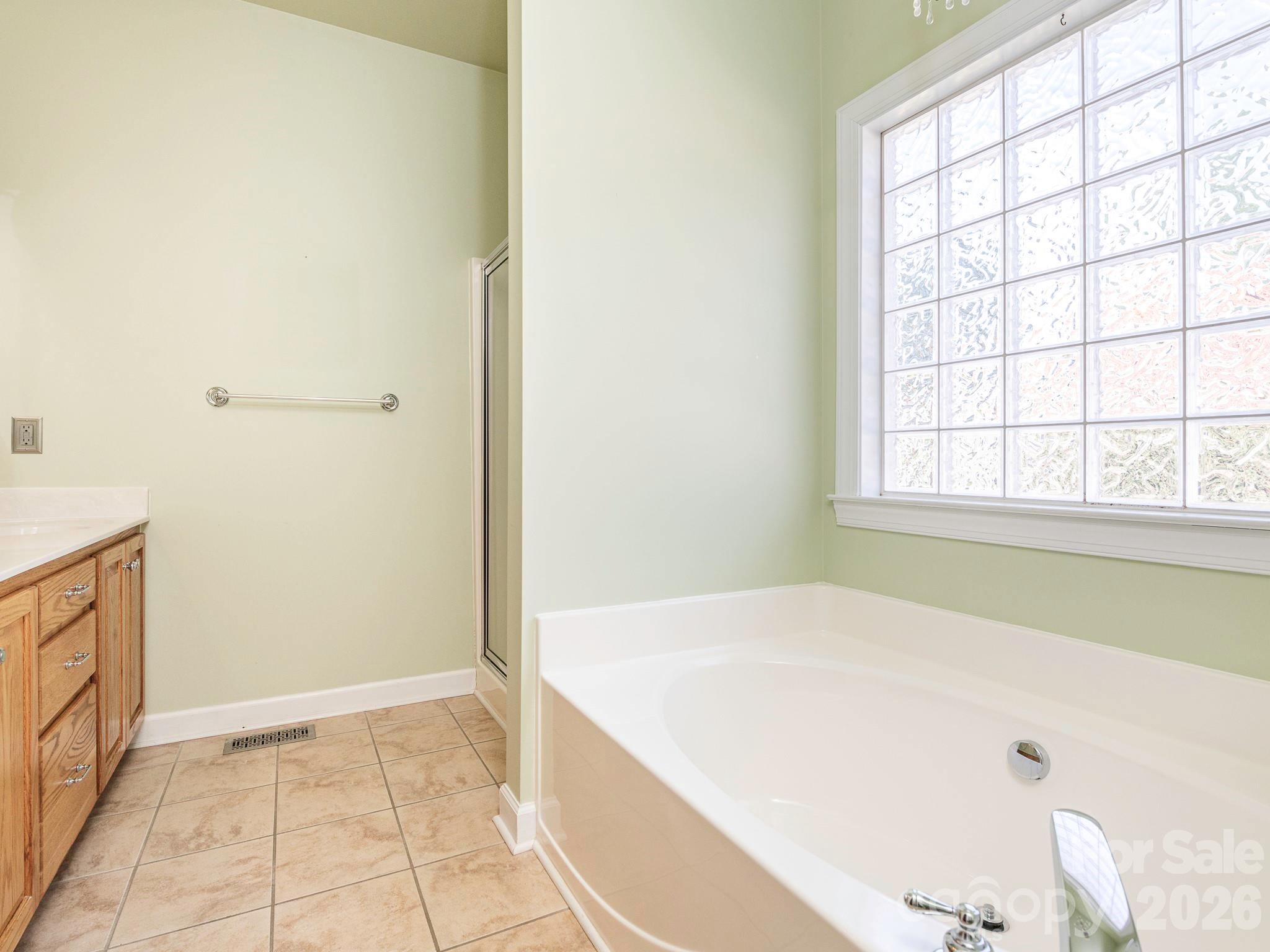 711 Spring Street Property Photo 13