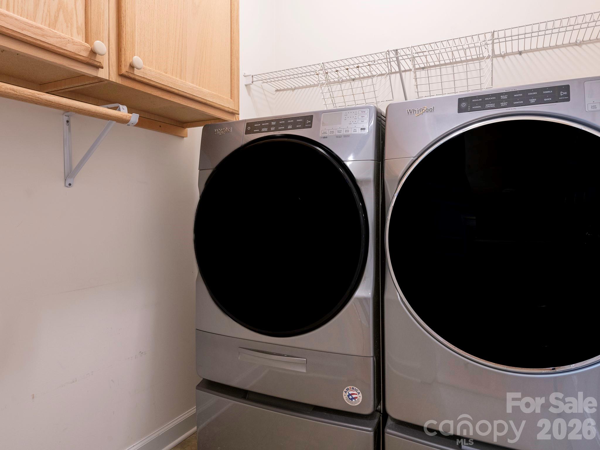 711 Spring Street Property Photo 18