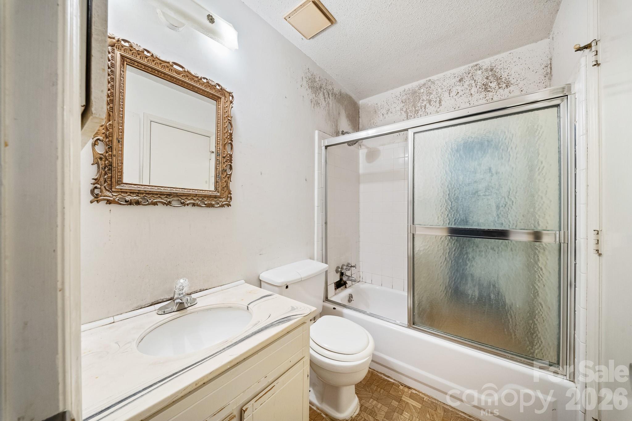 8504 Castle Pine Court Property Photo 14