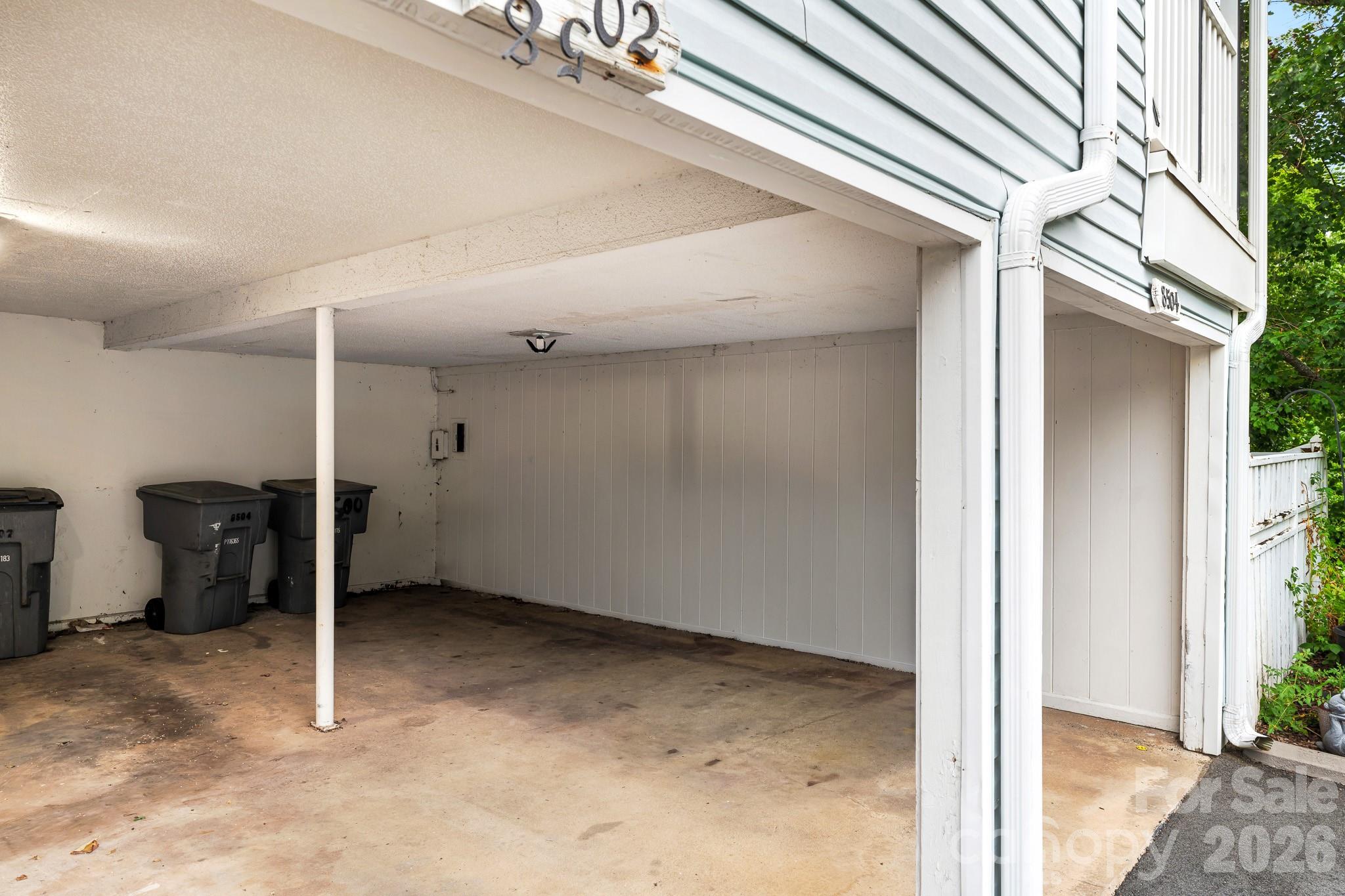 8504 Castle Pine Court Property Photo 21
