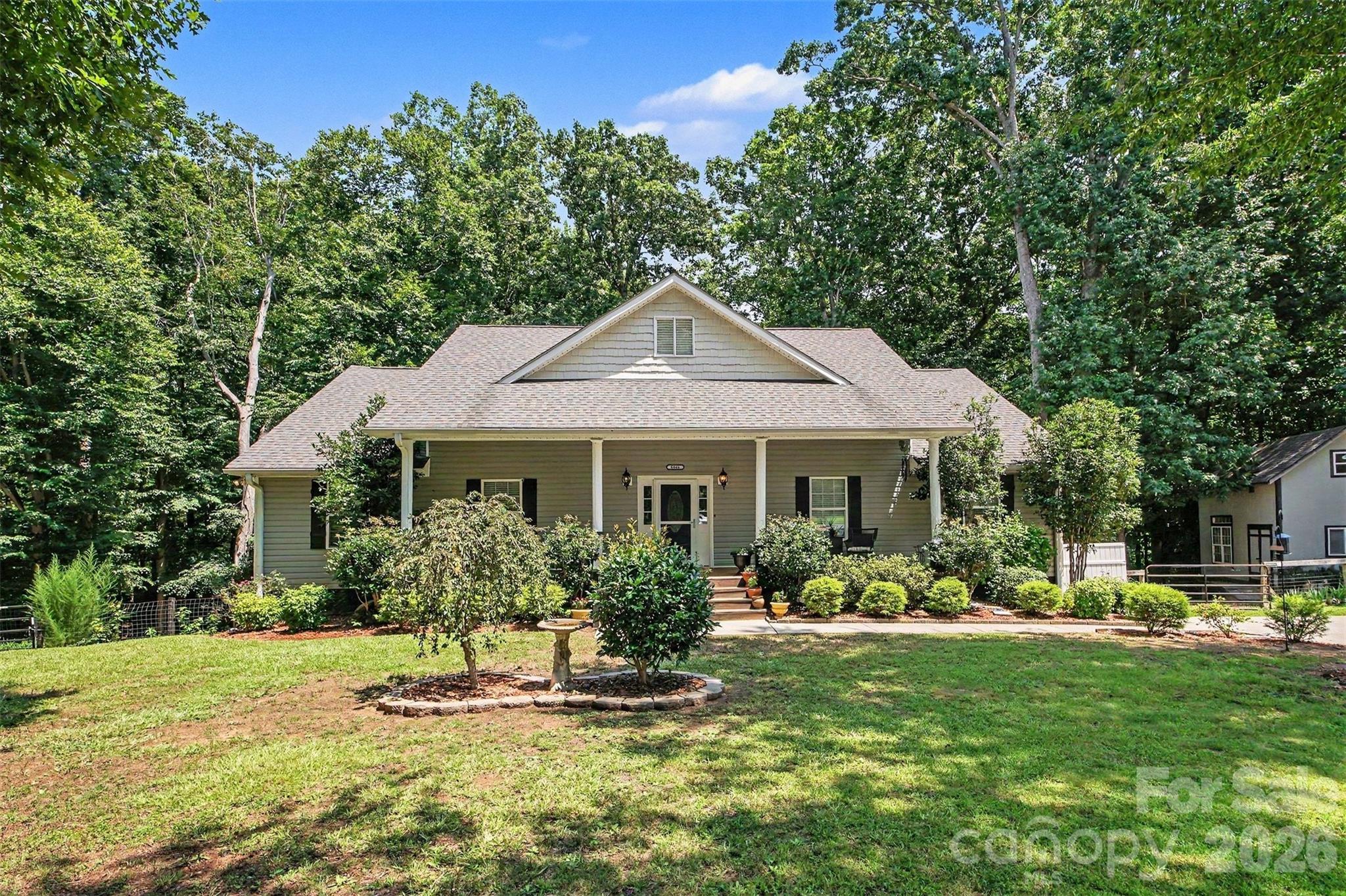 8446 Aqua Lane Property Photo 1