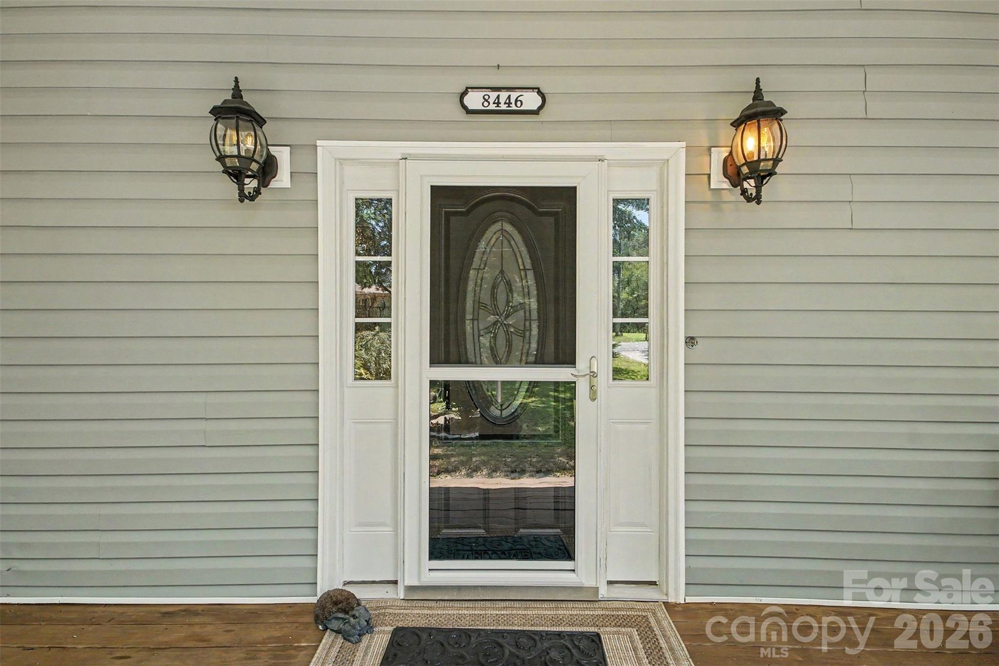 8446 Aqua Lane Property Photo 3