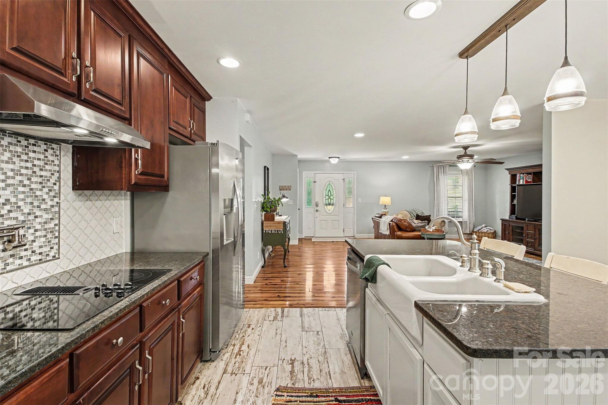 8446 Aqua Lane Property Photo 10