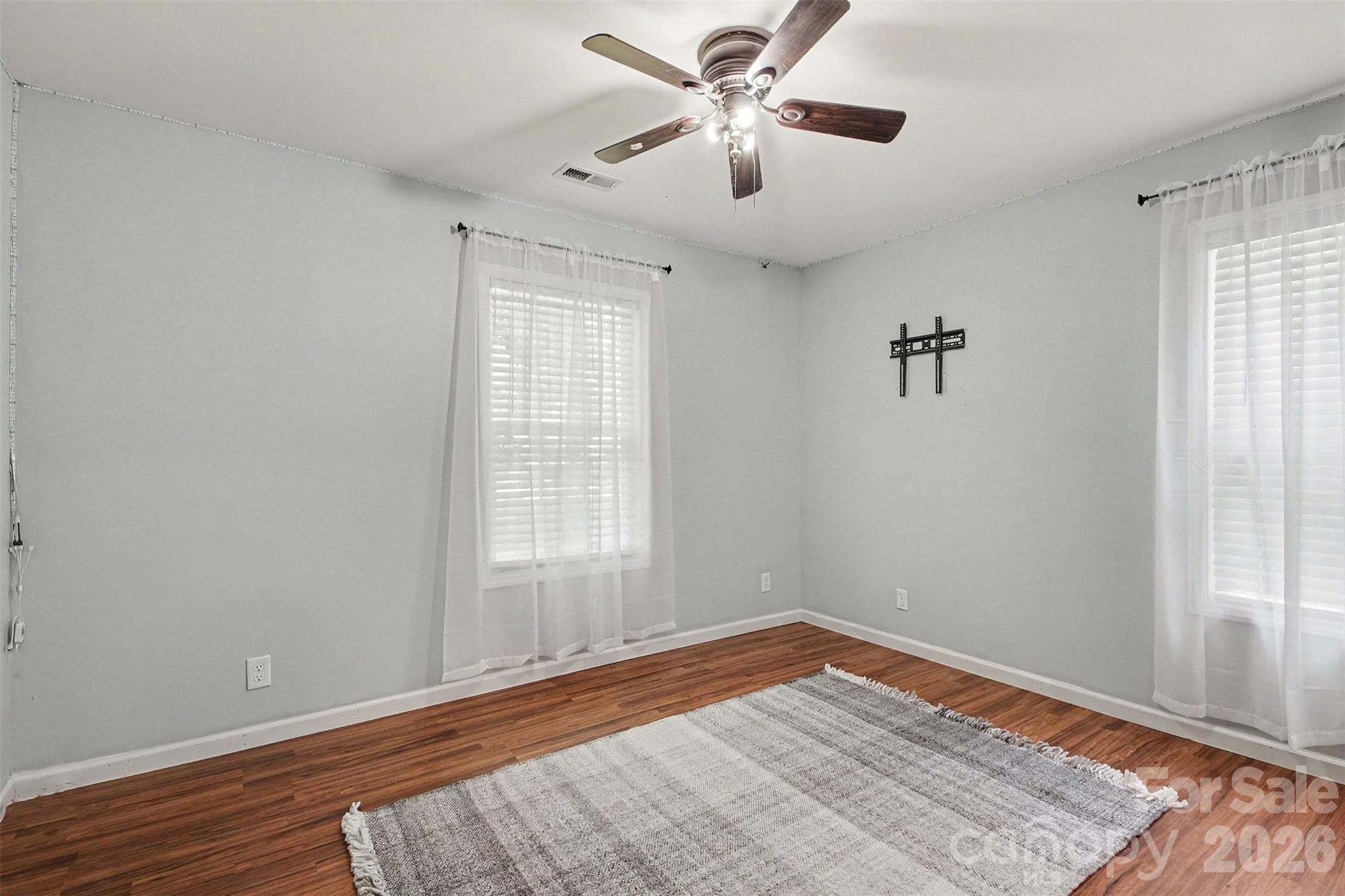 8446 Aqua Lane Property Photo 11