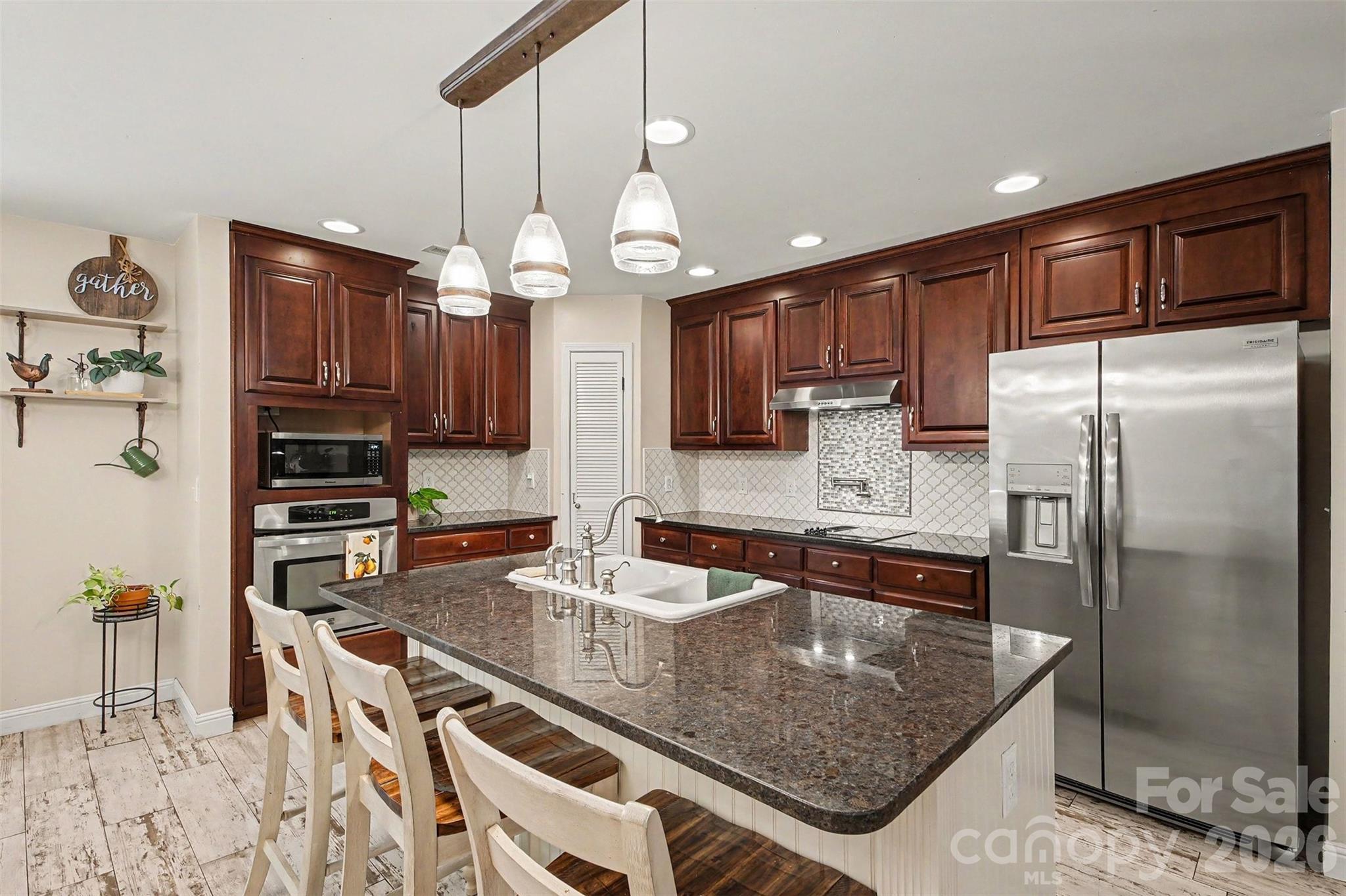 8446 Aqua Lane Property Photo 12