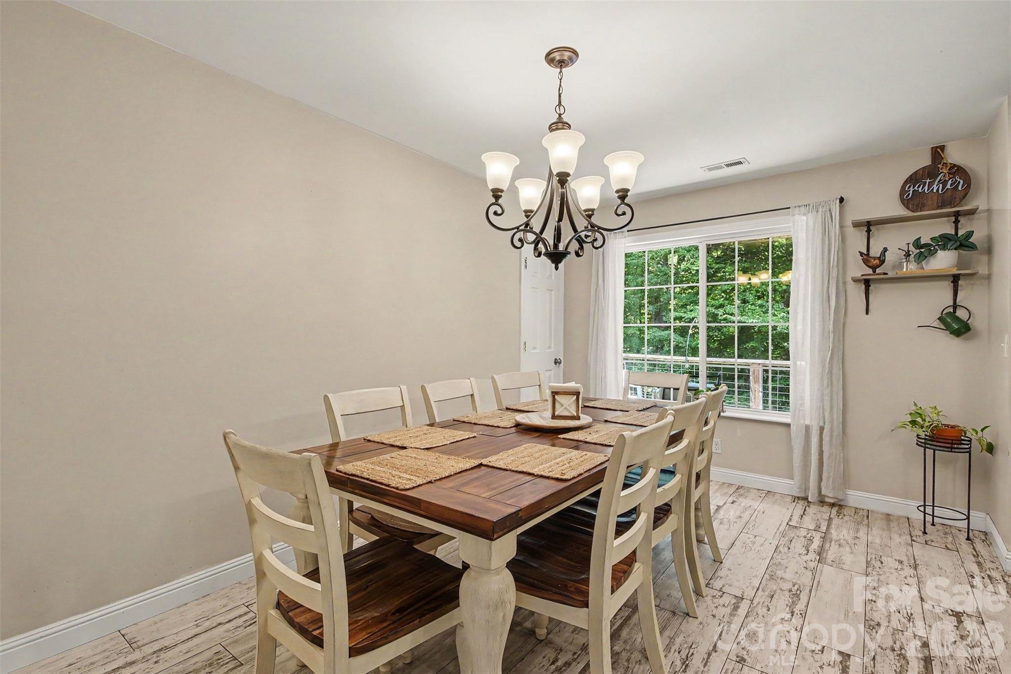 8446 Aqua Lane Property Photo 13