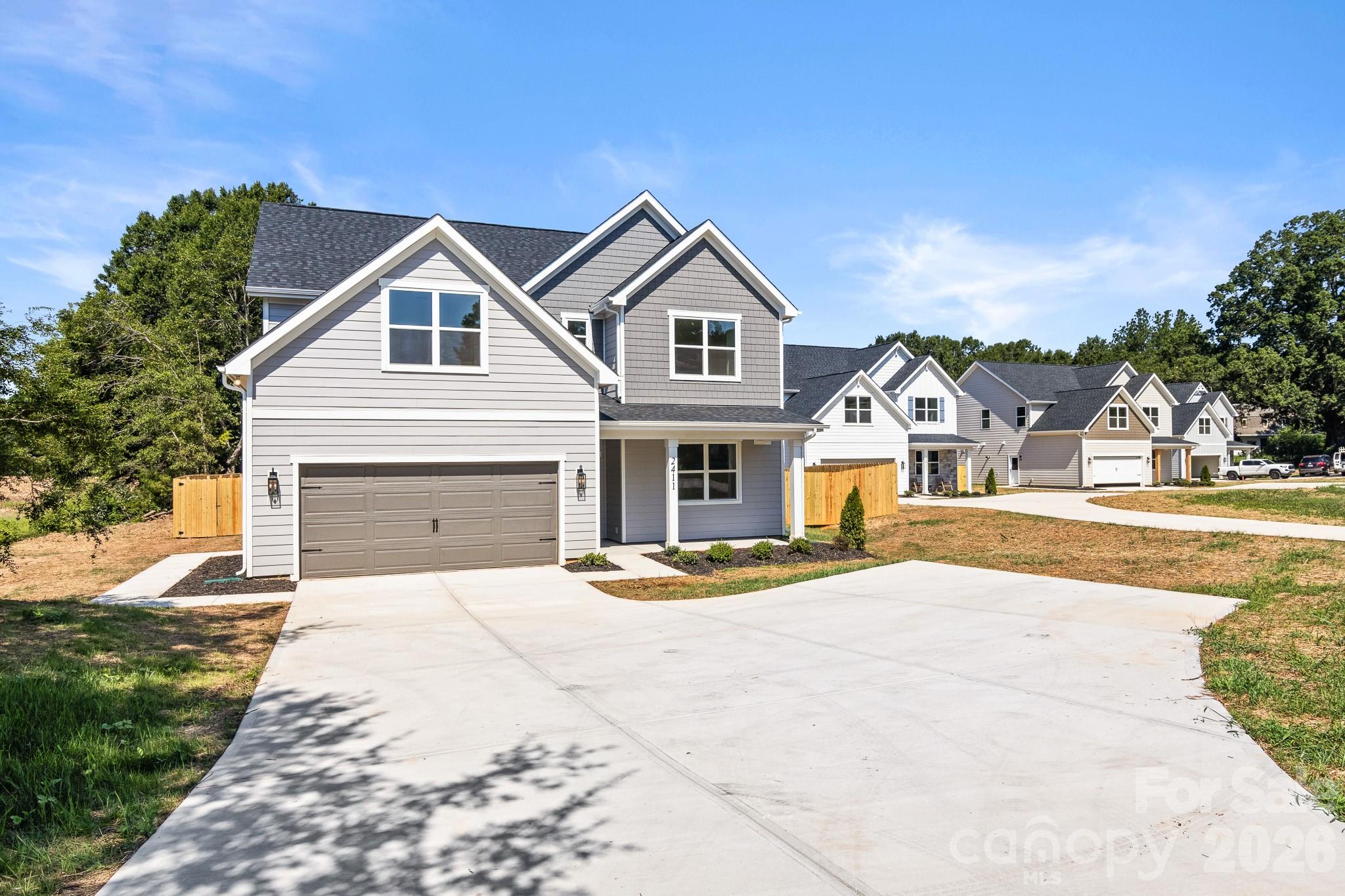 2411 Secrest Shortcut Road Property Photo 2