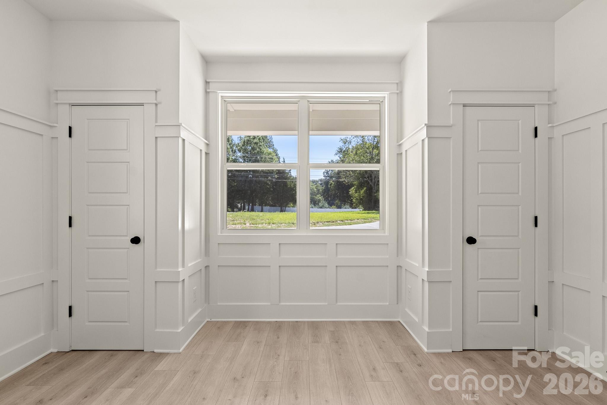 2411 Secrest Shortcut Road Property Photo 6