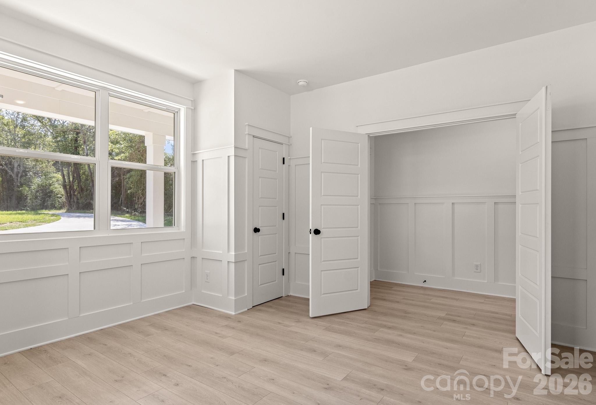 2411 Secrest Shortcut Road Property Photo 7