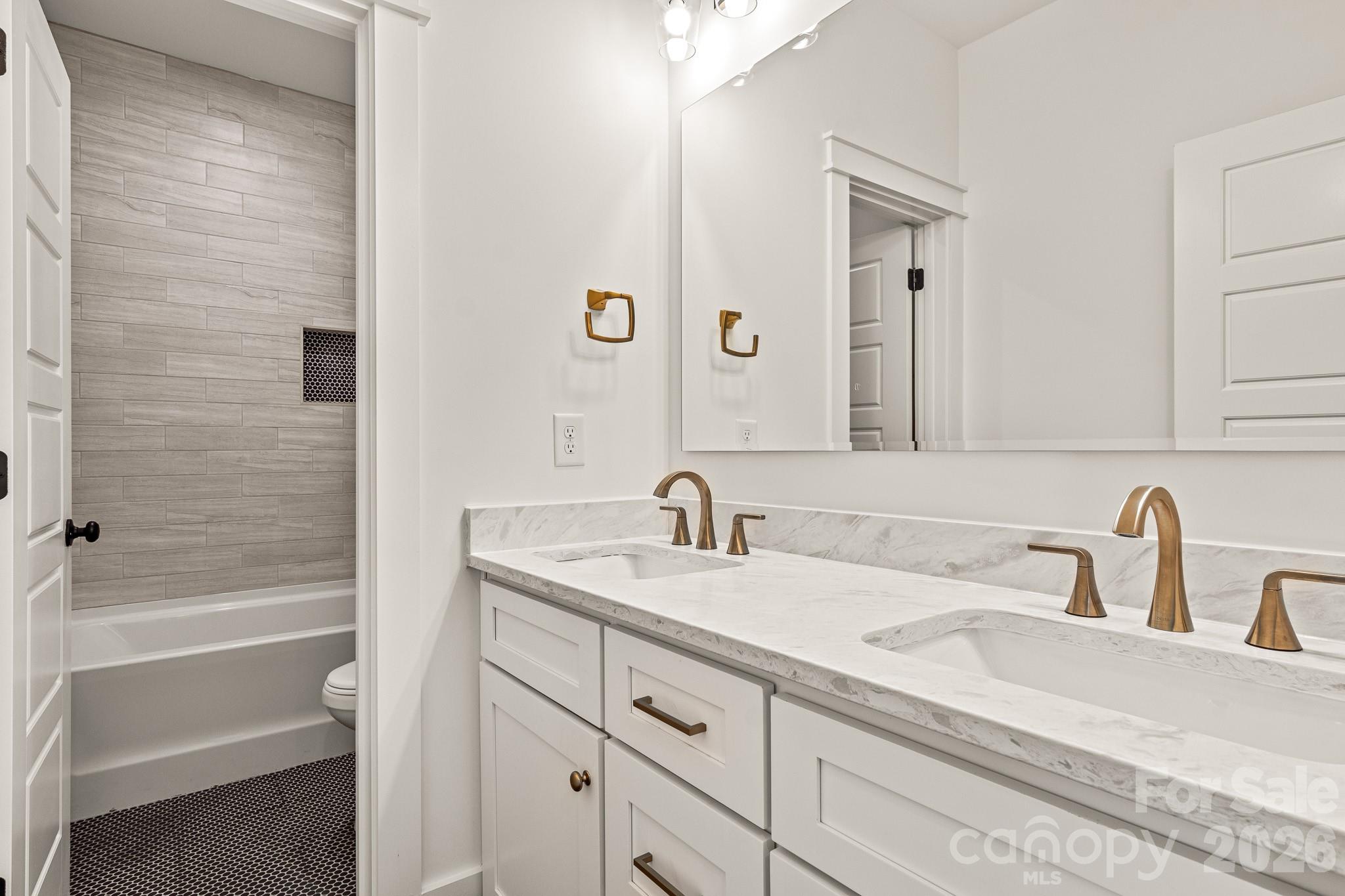 2411 Secrest Shortcut Road Property Photo 34