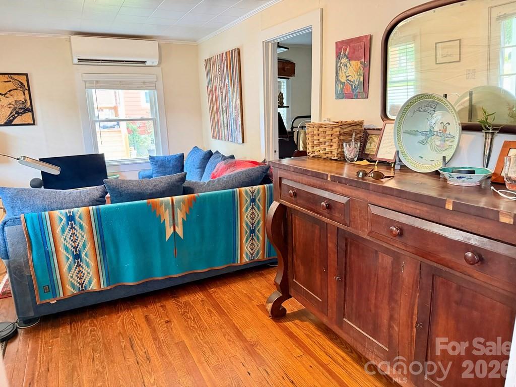 27 Bartlett Street Property Photo 5