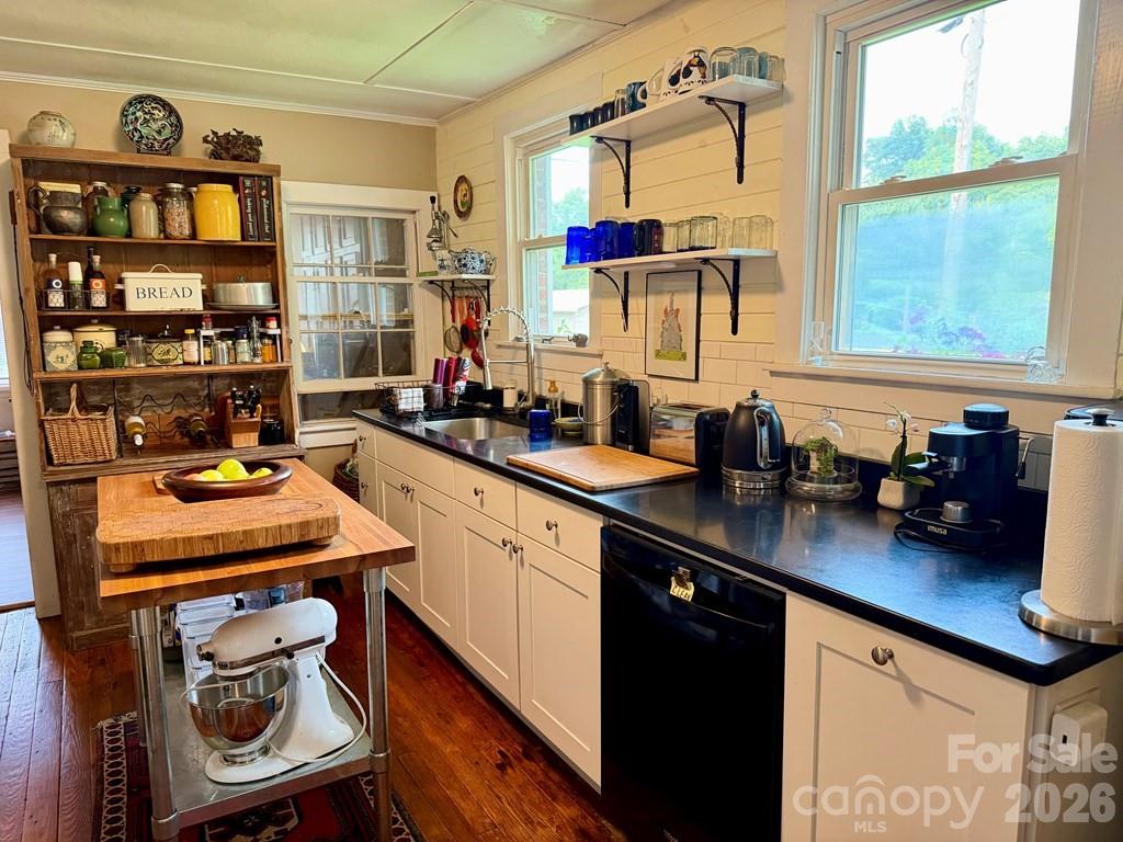 27 Bartlett Street Property Photo 7